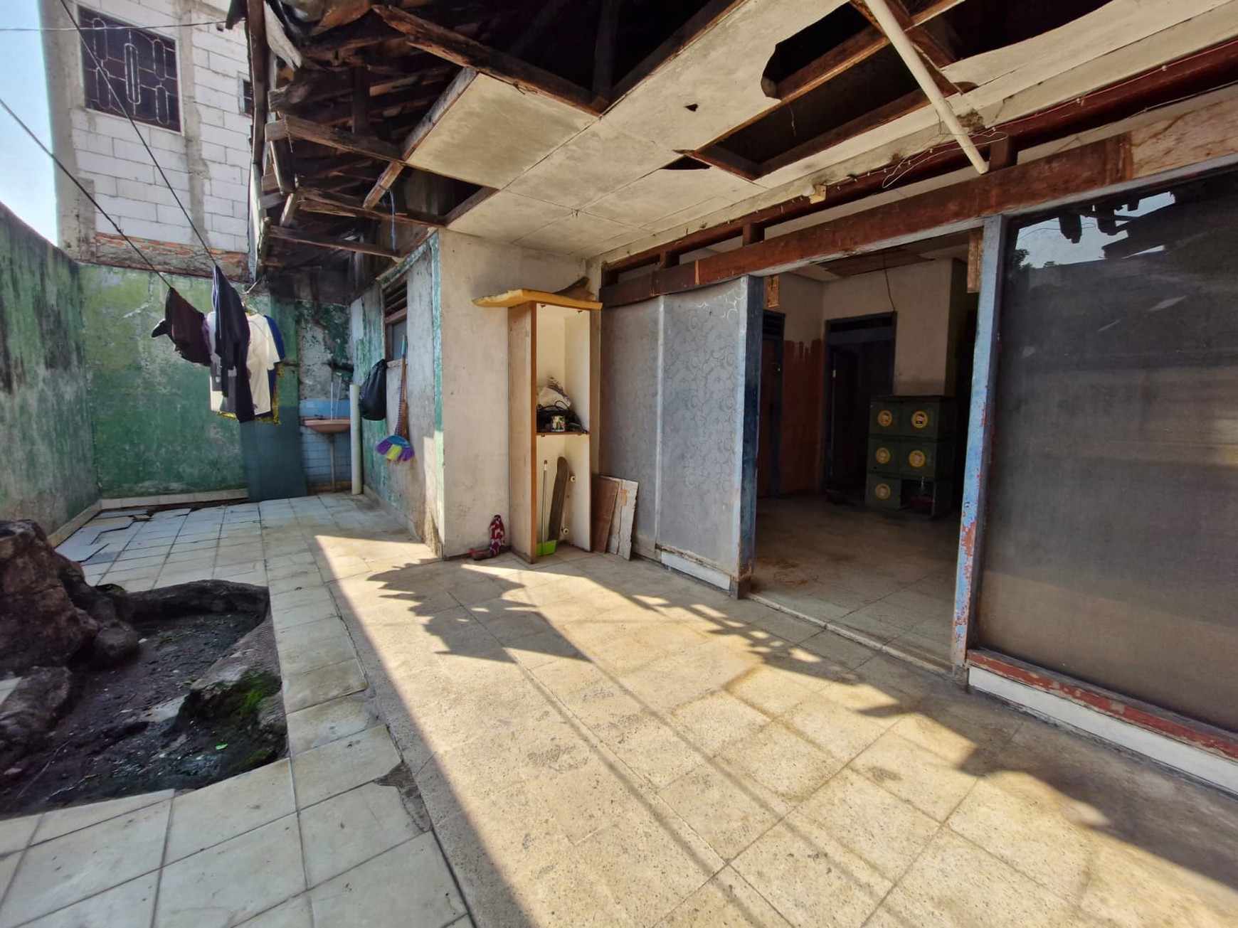  Di Jual Rumah tua hitung tanah, lokasi tenang dan strategis di Jl. Cendrawasih Kebayoran Lama, Jakarta Selatan