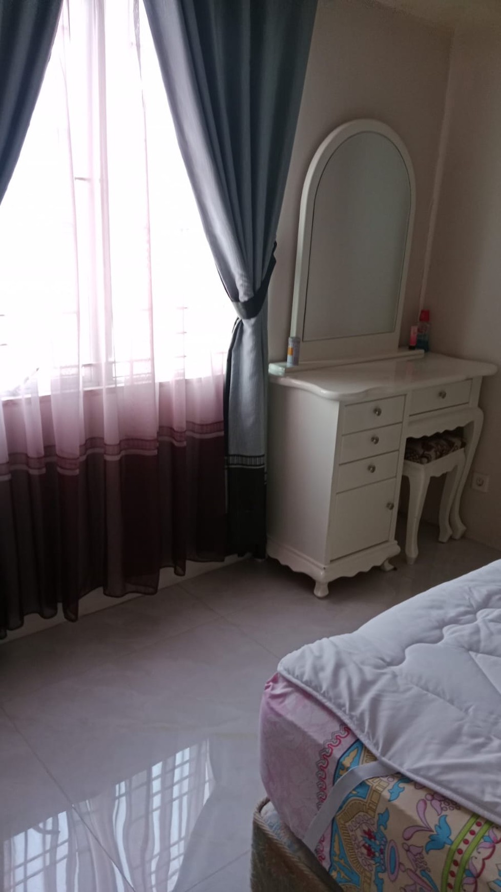 Dijual Apartemen Bassura City Tower H Posisi Hoek Lokasi Di Jatinegar, Jakarta Timur 