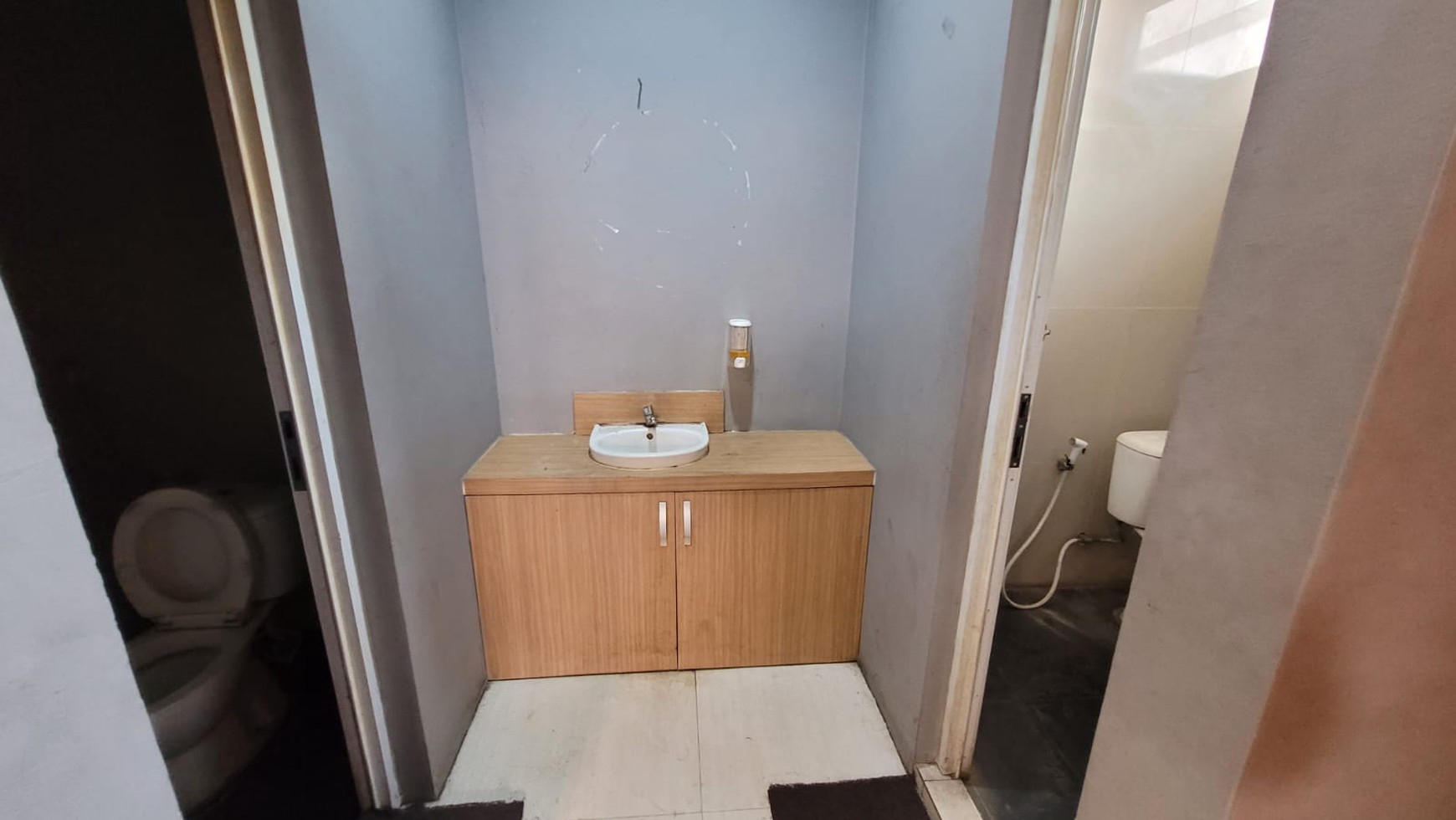 Ruko lantai atas di Cipete Raya