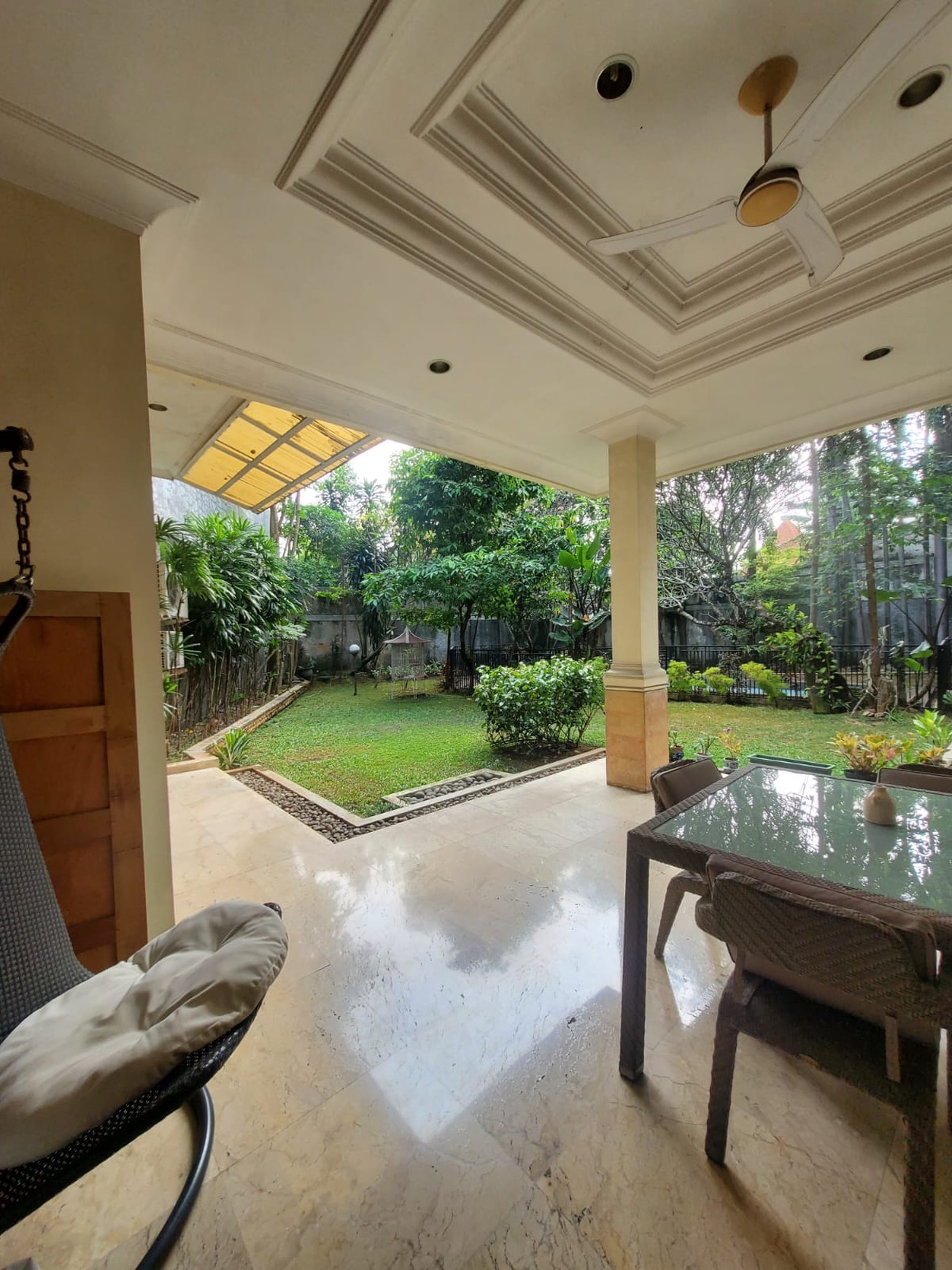Dijual Single House di Jl. Kemang Utara