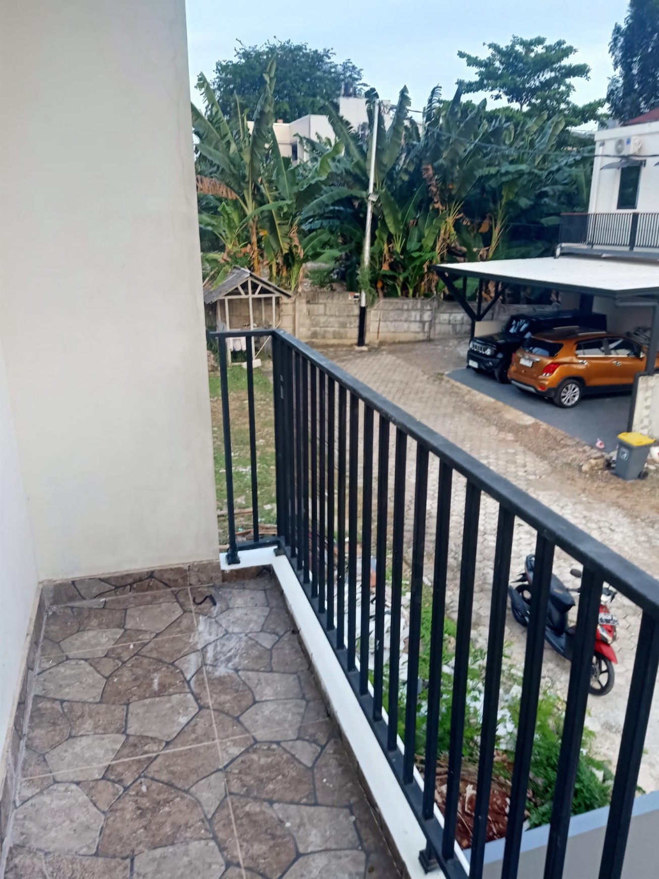 Rumah 2 Lantai Siap Huni dengan Hunian Nyaman dan Asri @Pondok Ranji, Tangerang Selatan