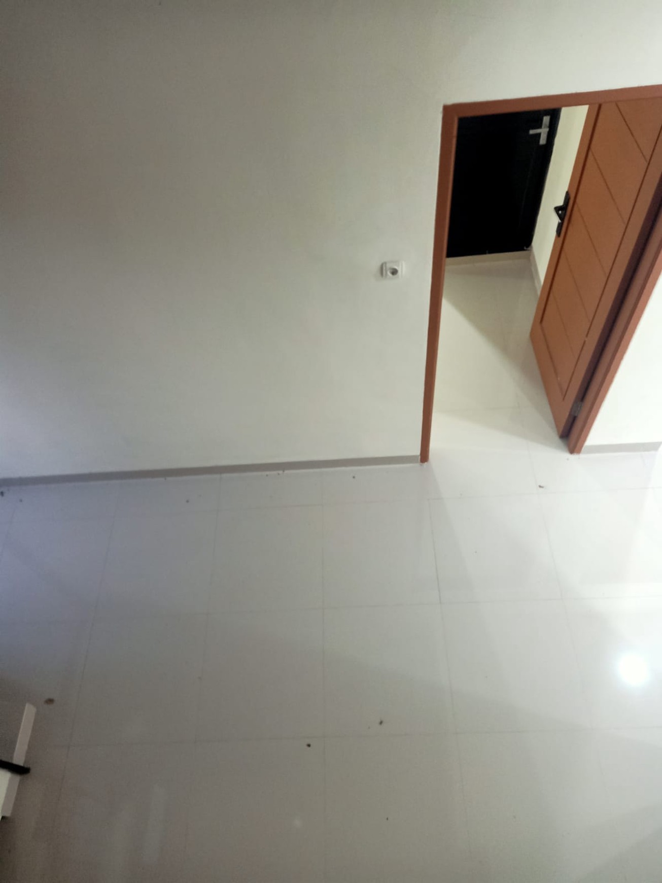 Rumah 2 Lantai Siap Huni dengan Hunian Nyaman dan Asri @Pondok Ranji, Tangerang Selatan