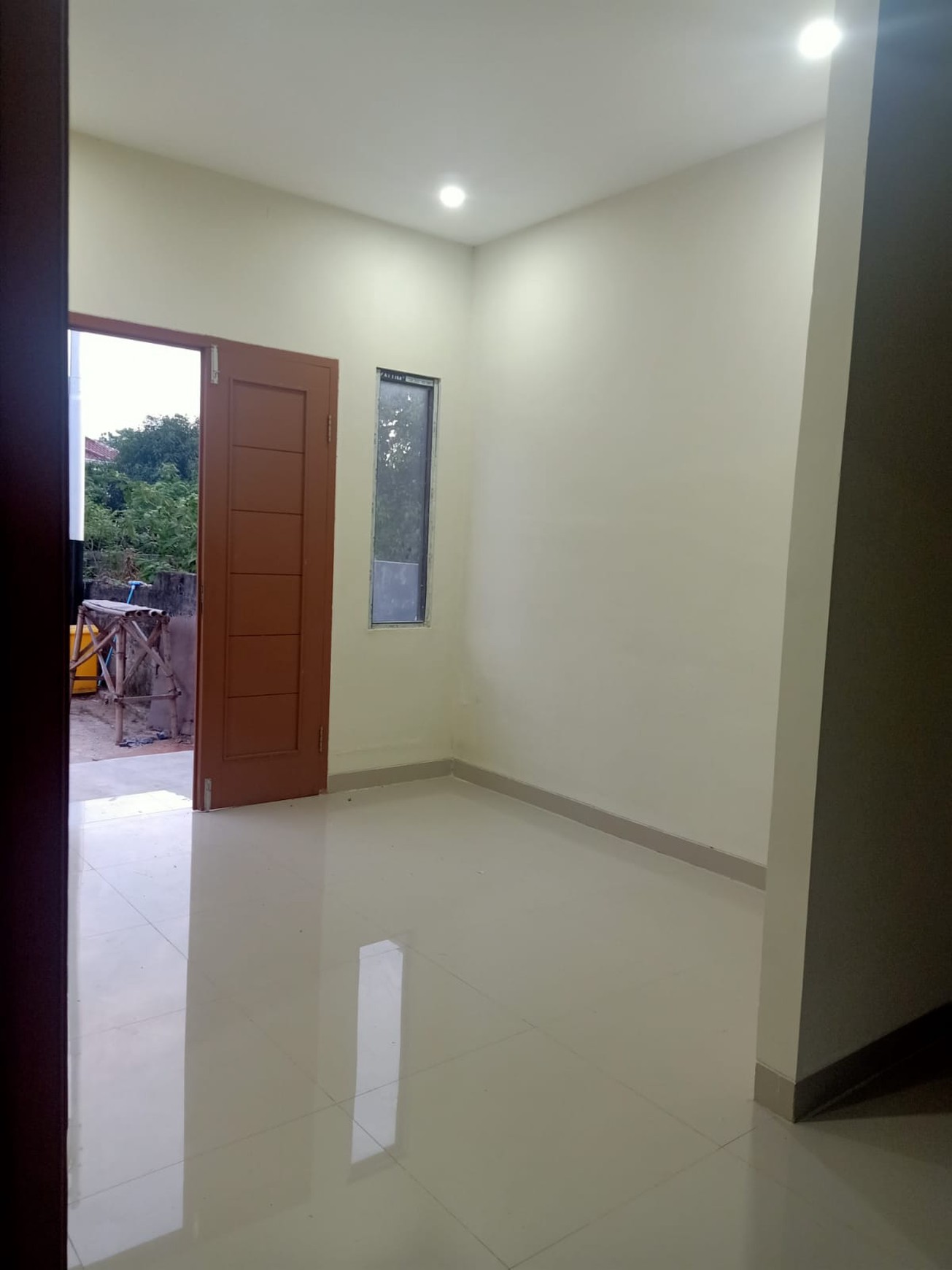Rumah 2 Lantai Siap Huni dengan Hunian Nyaman dan Asri @Pondok Ranji, Tangerang Selatan