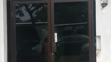 Cinere raya kios pasar segar di bukit cinere raya hadap parkiran