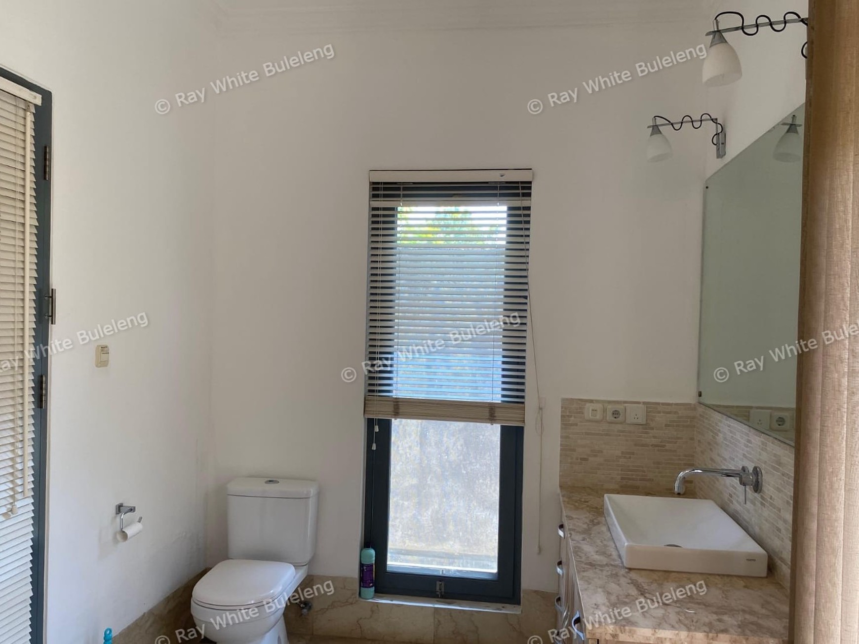 Luxury Villa for Sale in Central Lovina Near Beach