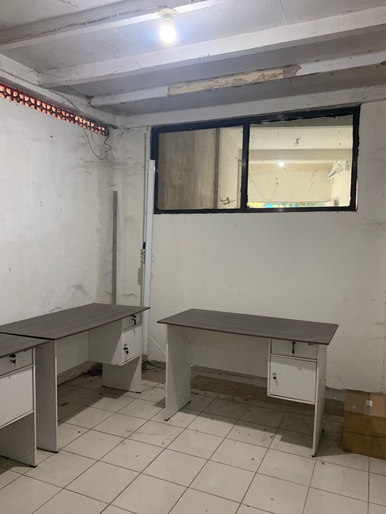 Jual Rumah Usaha Perkantoran Murah Lokasi Strategis di Rengel Tuban