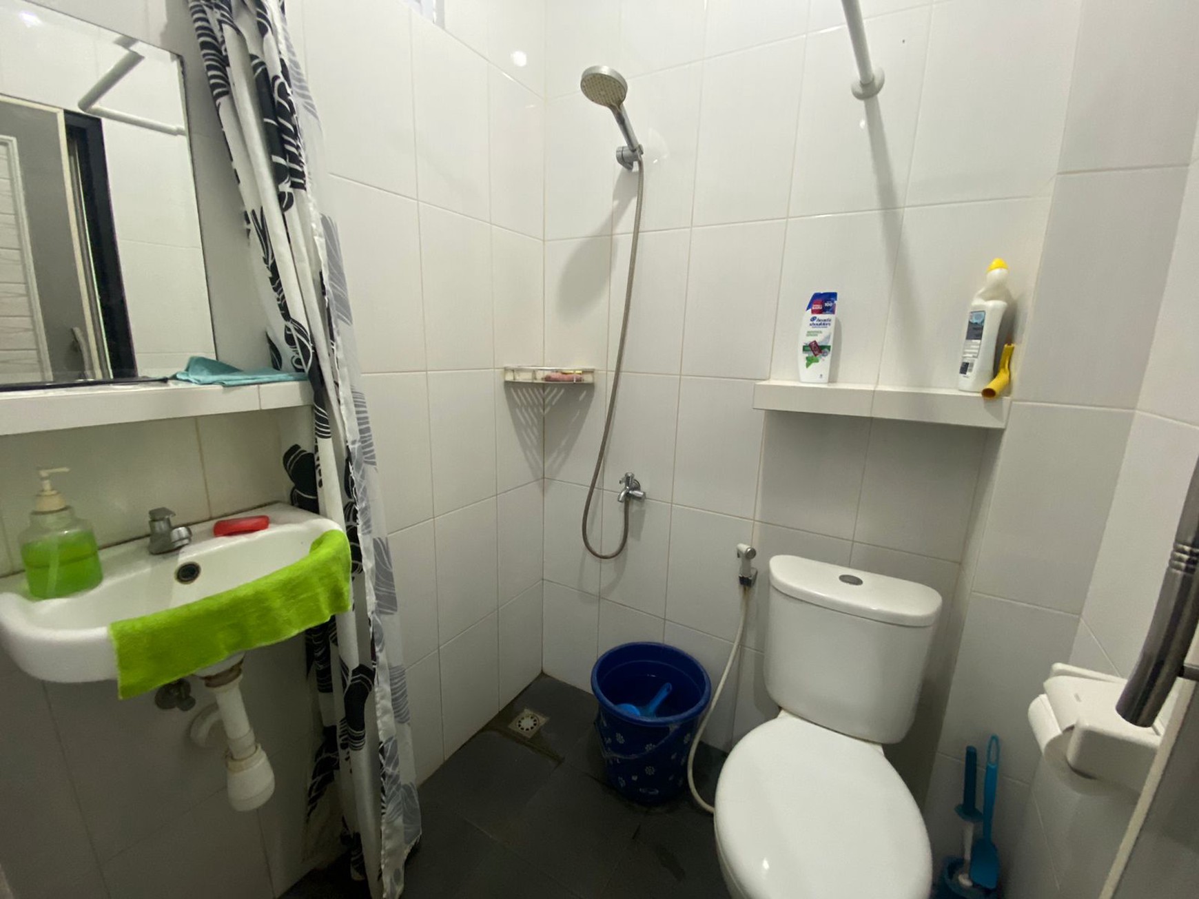 RUMAH COZY MINIMALIS 2 LANTAI DI METLAND CILEUNGSI