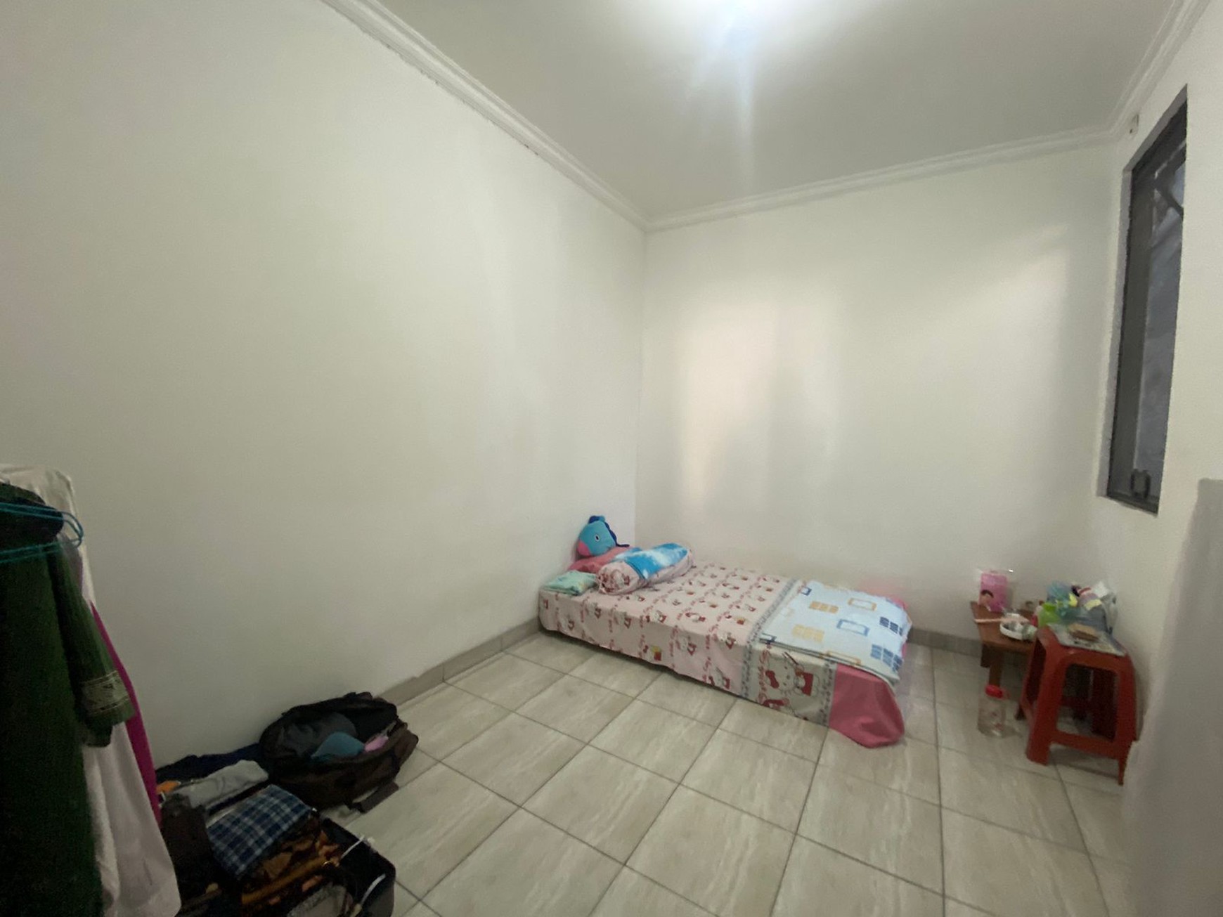 RUMAH COZY MINIMALIS 2 LANTAI DI METLAND CILEUNGSI