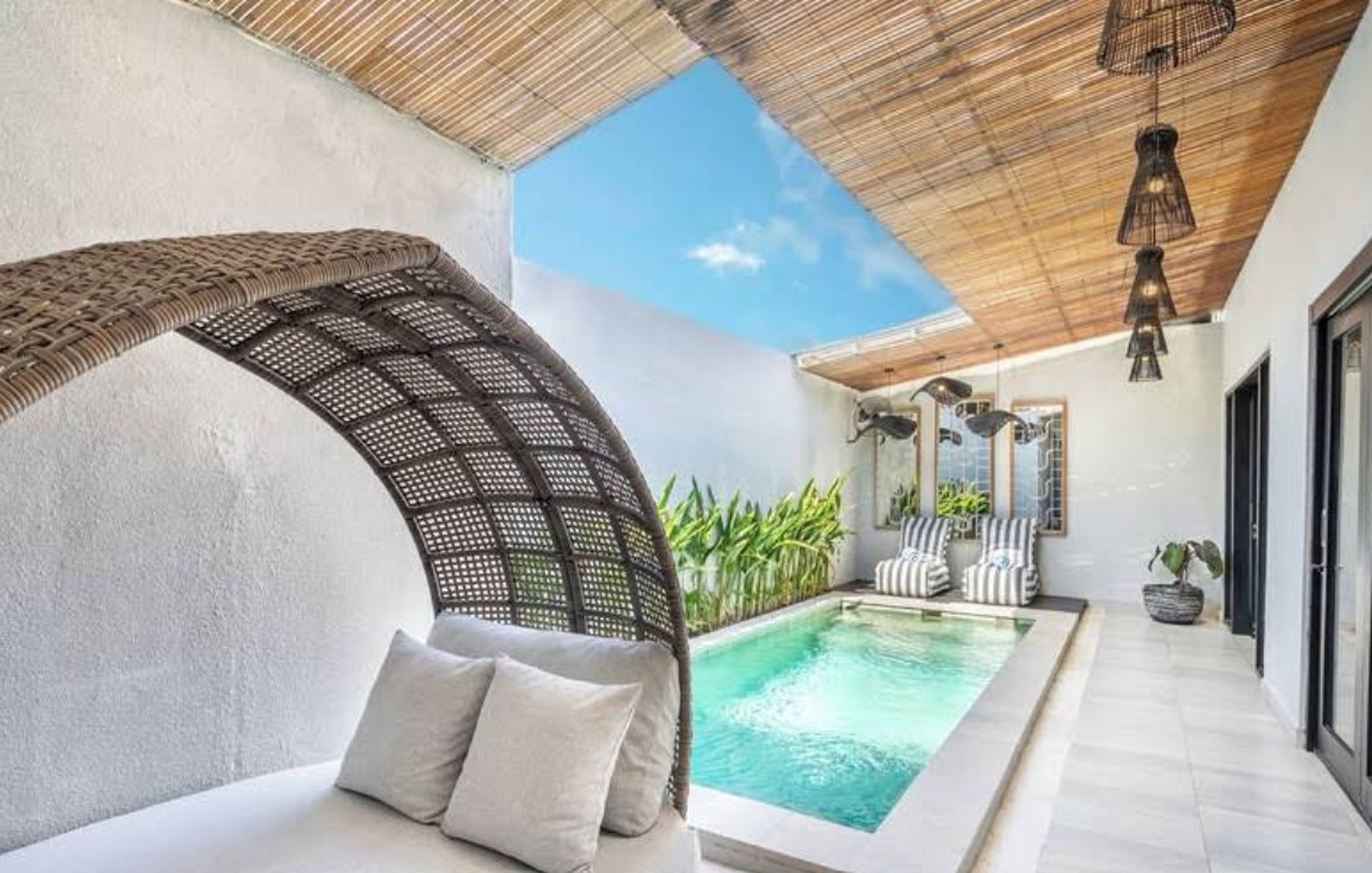 Leasehold - Fully Furnished Leasehold Villa in Padang Linjong - 1.6km to Echo Beach and La Brisa, Canggu, Bali