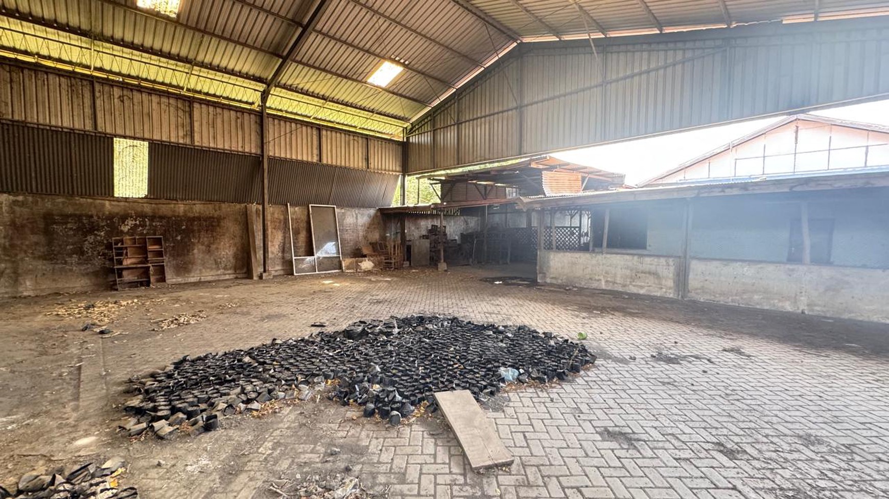 Sewa Gudang Murah Strategis di Raya Tambak Rejo Pasuruan