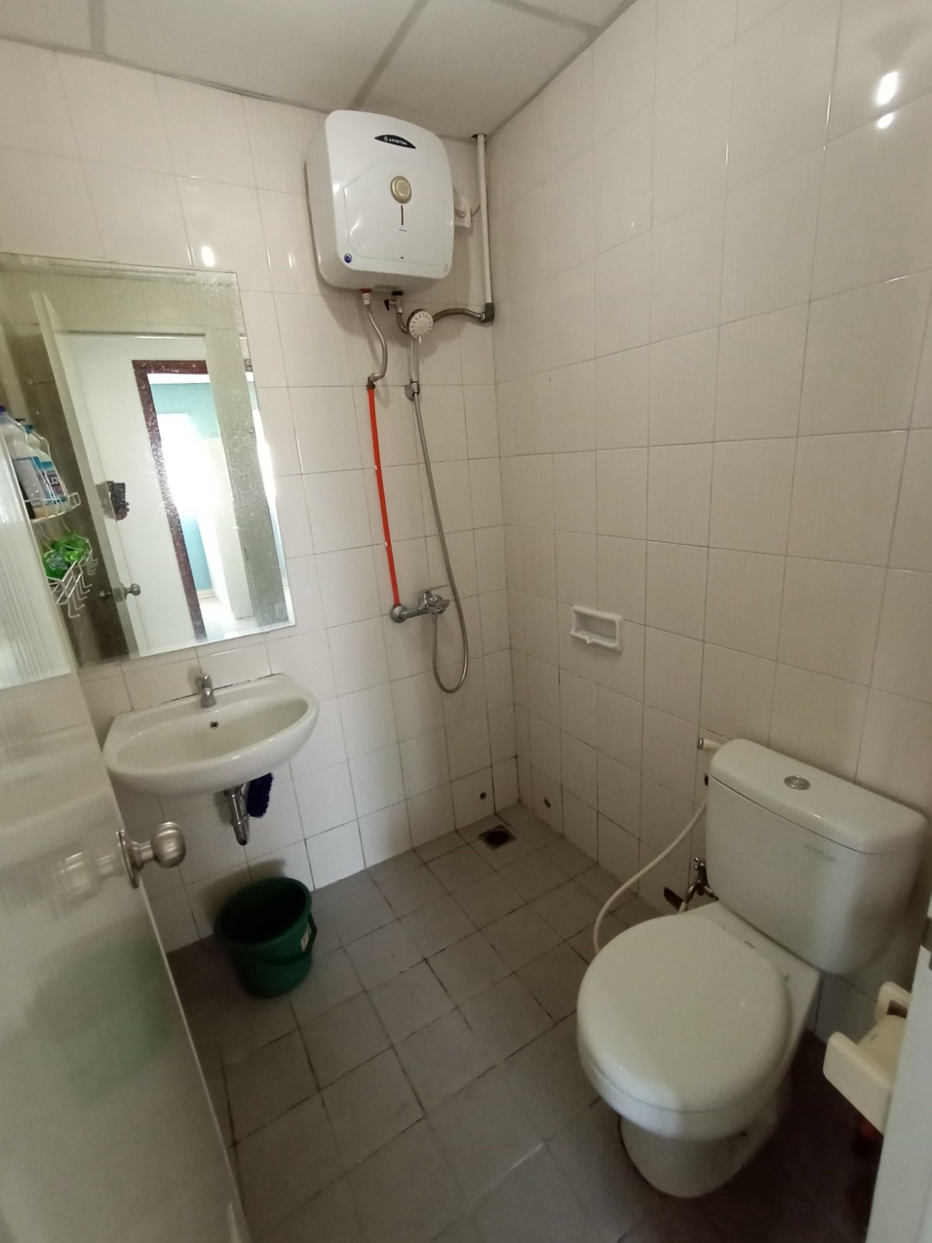 Dijual sangat murah 1 unit Apartemen Signature Park Grande