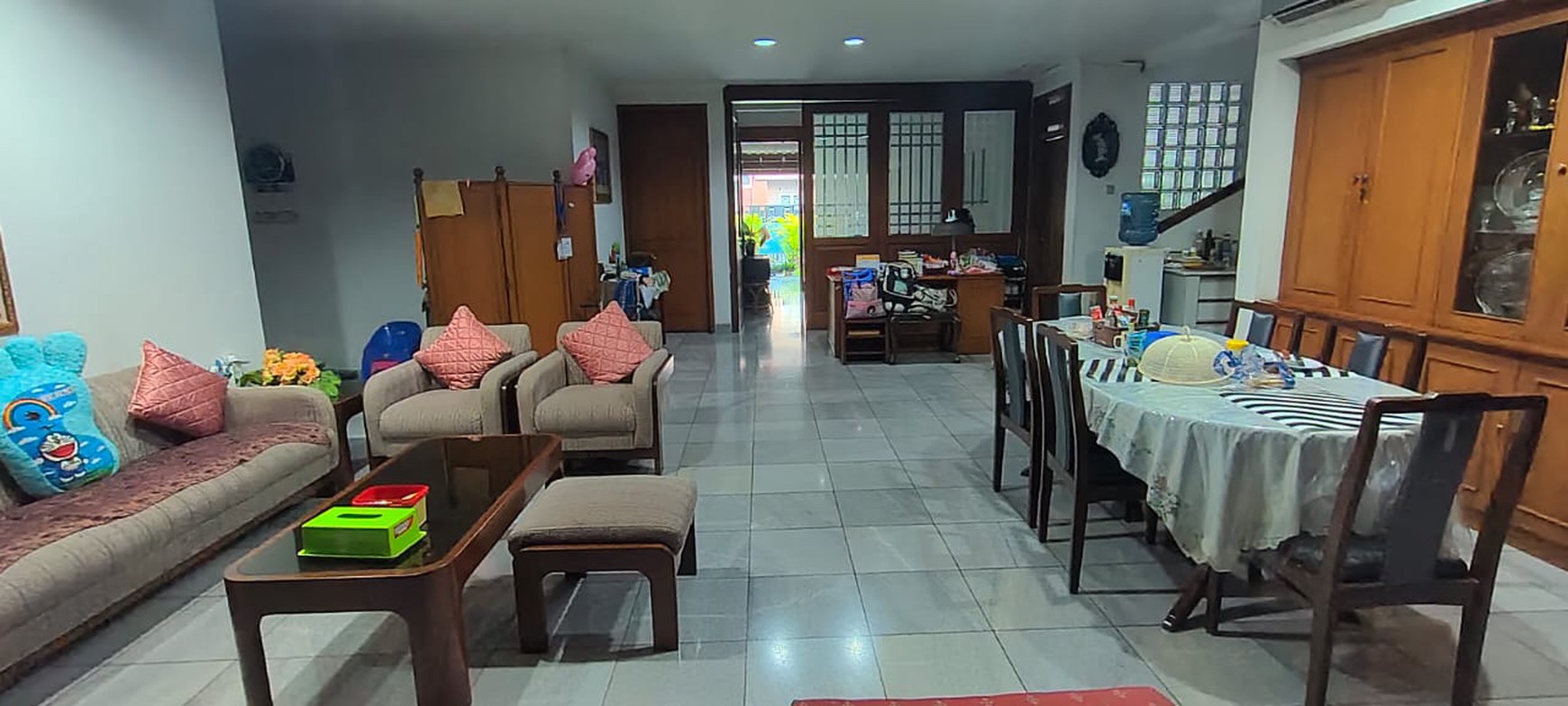 DIJUAL RUMAH LUAS & NYAMAN DI KEBAYORAN BARU, JAKARTA SELATAN