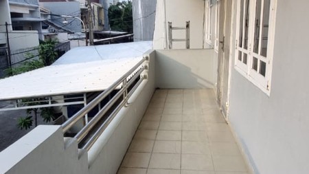 Rumah dilokasi strategis