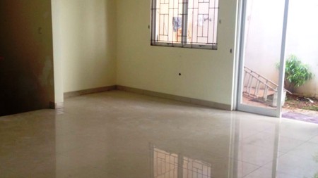 Rumah Bagus,jalan lebar,dalam cluster di Bintaro Jaya 7