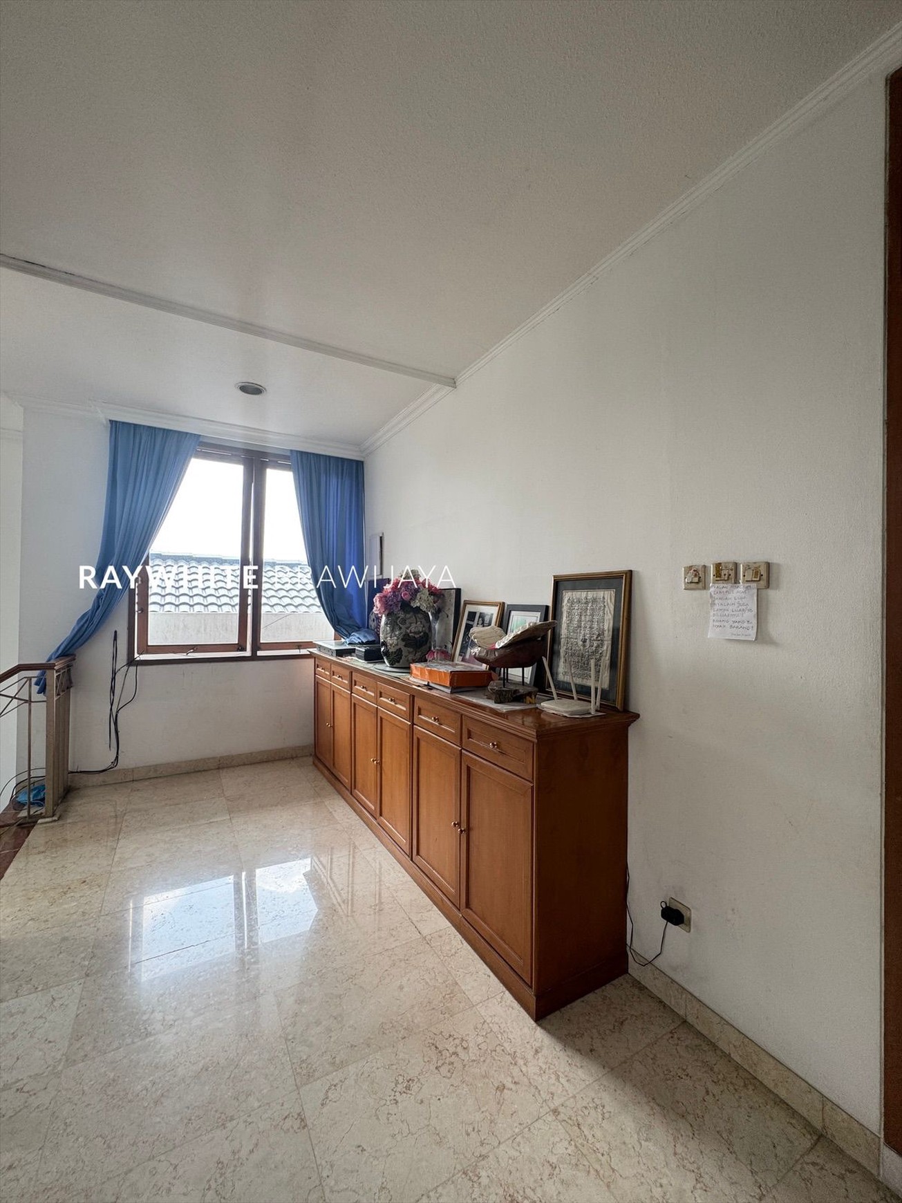 Rumah Siap Huni Lingkungan Tenang Area Kemang Timur