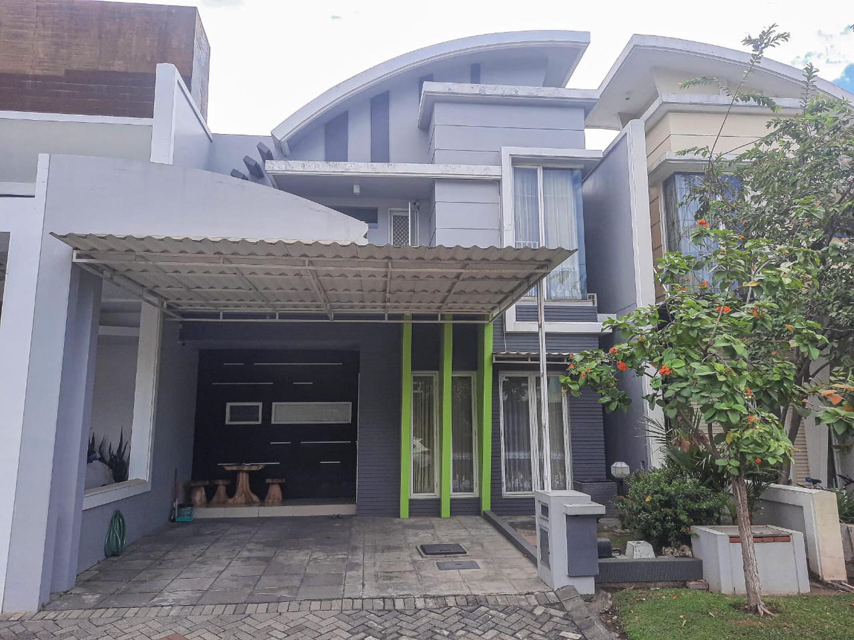 Jual Rumah Royal Residence Terdepan Terluas Wiyung