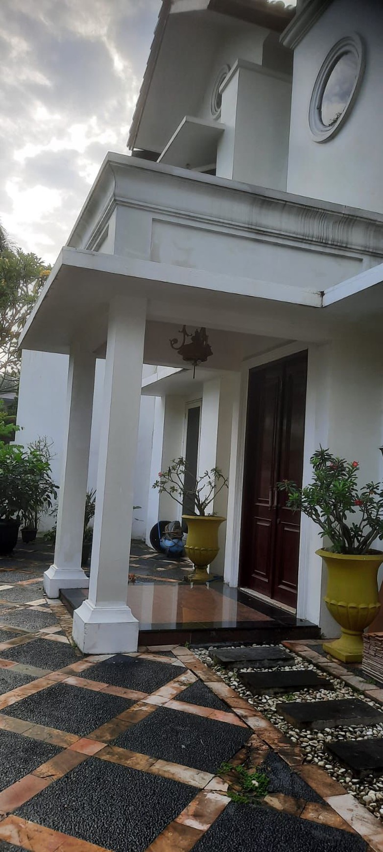 DIJUAL RUMAH JALAN CISANGGIRI KEBAYORAN BARU JAKARTA SELATAN