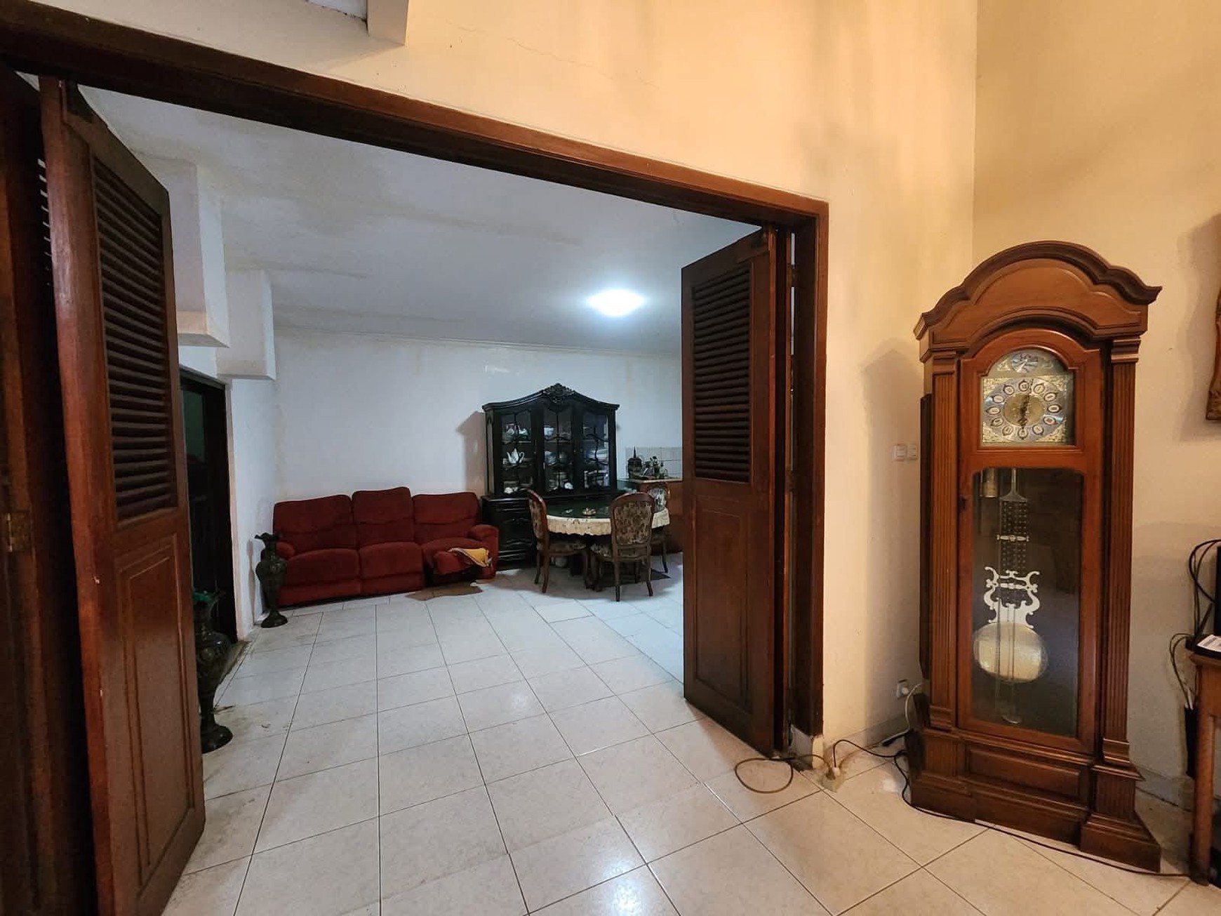 Rumah Bagus Di Jl Kav DKI Kembangan Jakarta Barat