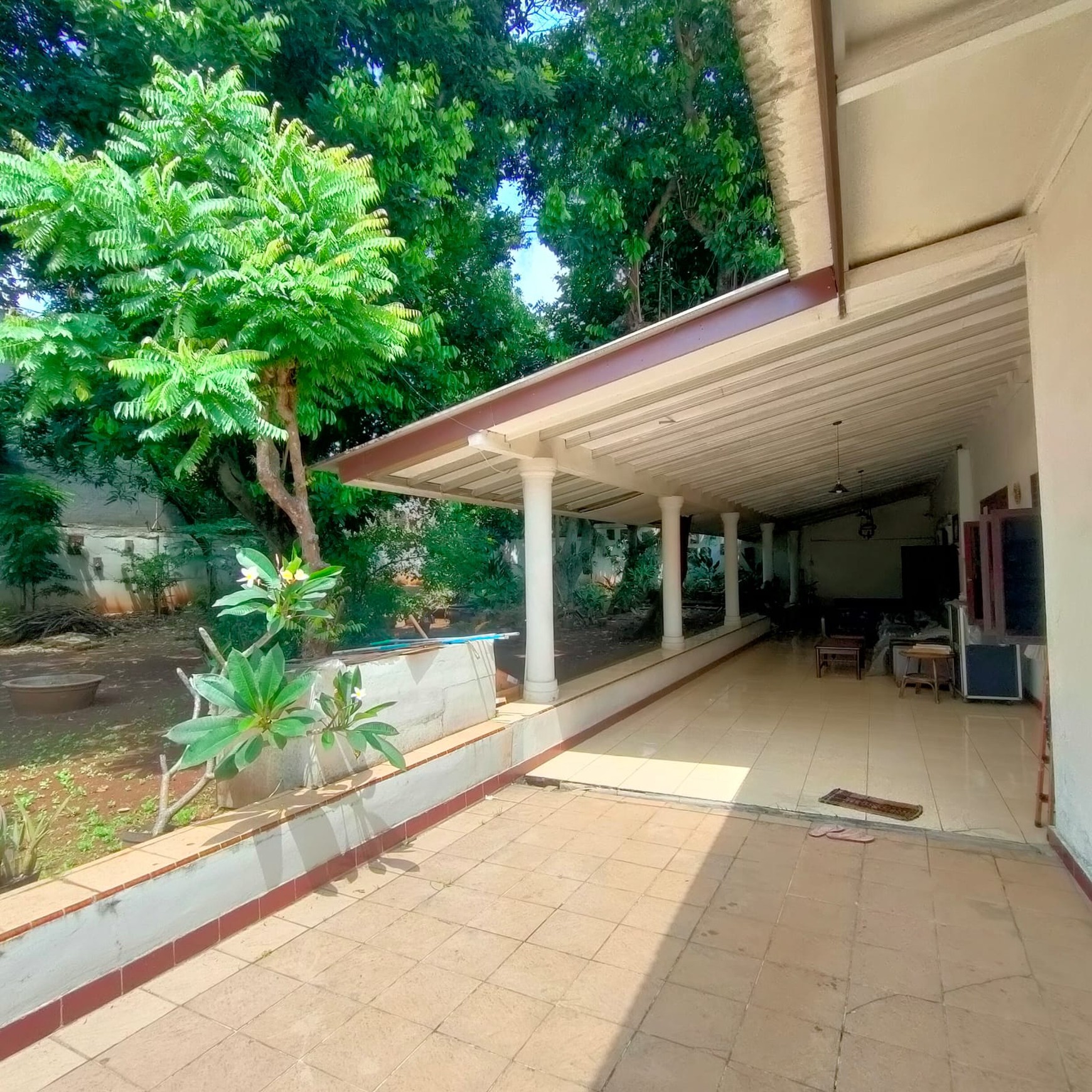 Di jual Rumah  Jl H Buang  Ulujami Pesanggrahan - Jaksel