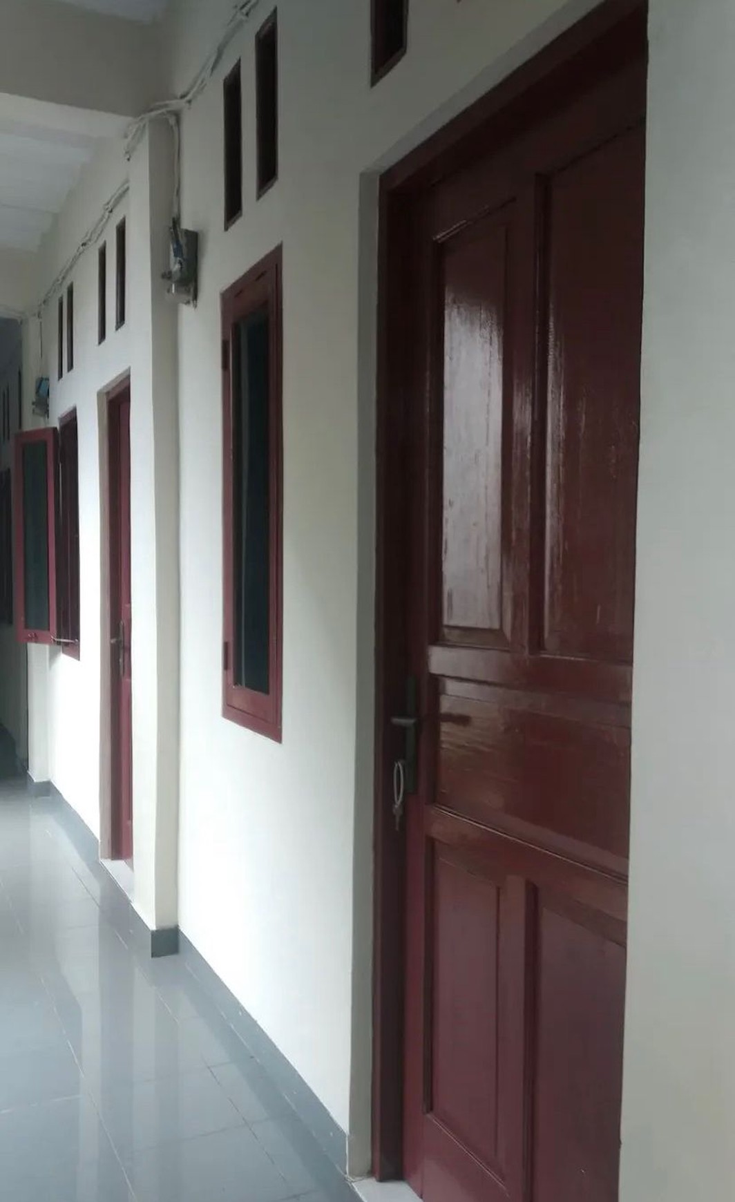 Rumah kos-kosan Di Jl H Joan Pondok Aren Tangerang Selatan
