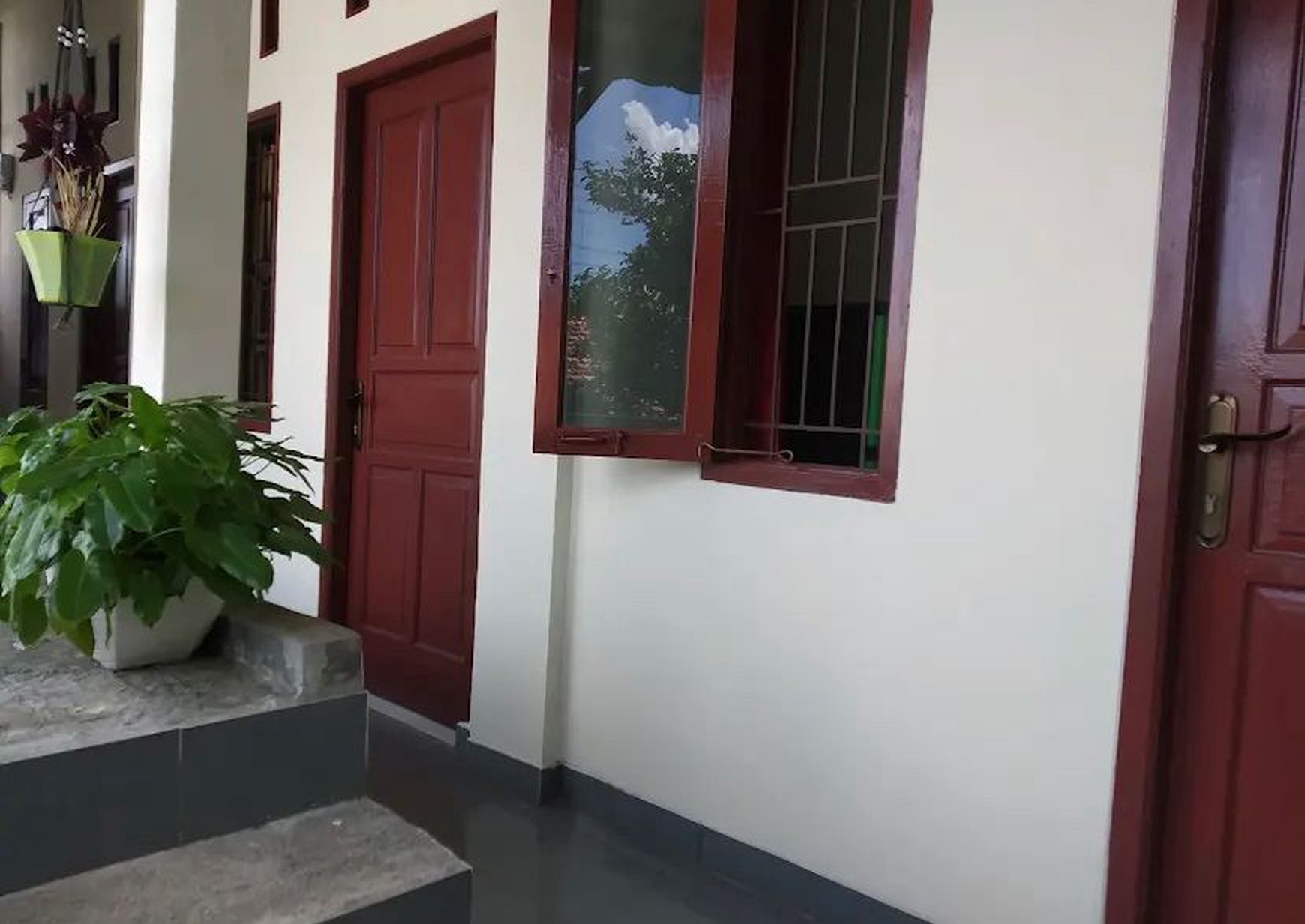 Rumah kos-kosan Di Jl H Joan Pondok Aren Tangerang Selatan