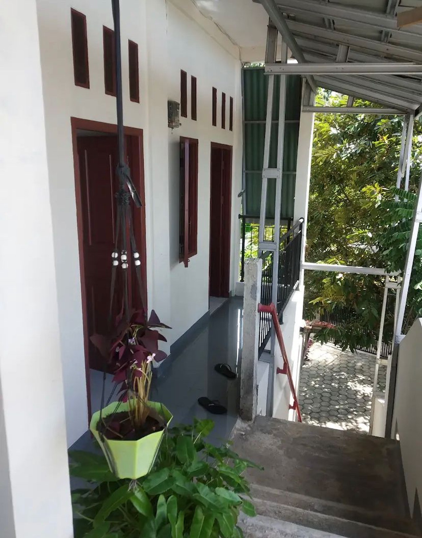 Rumah kos-kosan Di Jl H Joan Pondok Aren Tangerang Selatan
