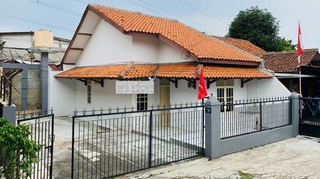 Rumah Bagus Di Jl H Garif Pondok Aren Tangerang Selatan
