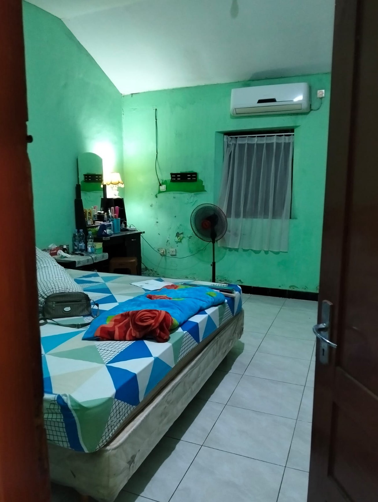 Rumah Tinggal Halaman Luas 865 Meter Persegi Lokasi Dekat Jalan Wates-Purworejo Km 6, Kulon Progo