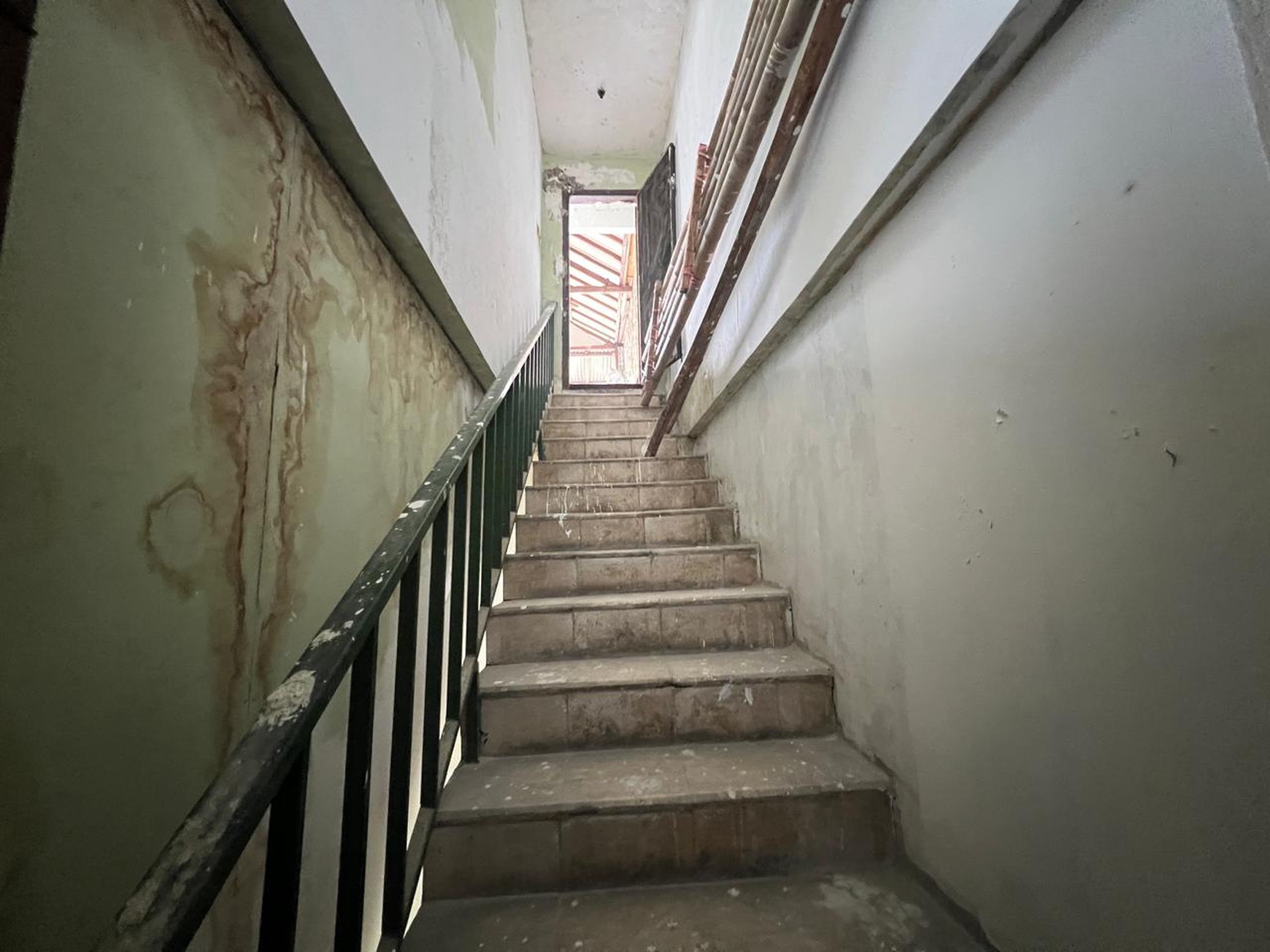 Ruko Komersial 3,5 Lantai siap pakai cideng jakarta pusat 