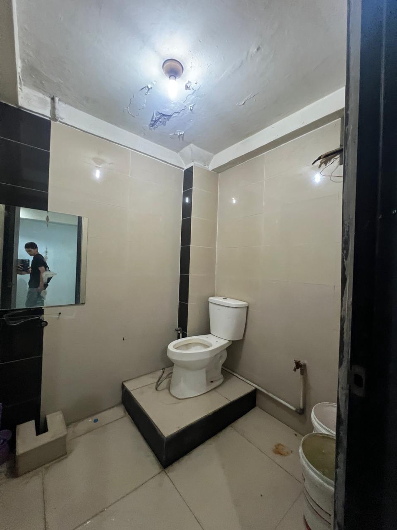 Ruko Komersial 3,5 Lantai siap pakai cideng jakarta pusat 