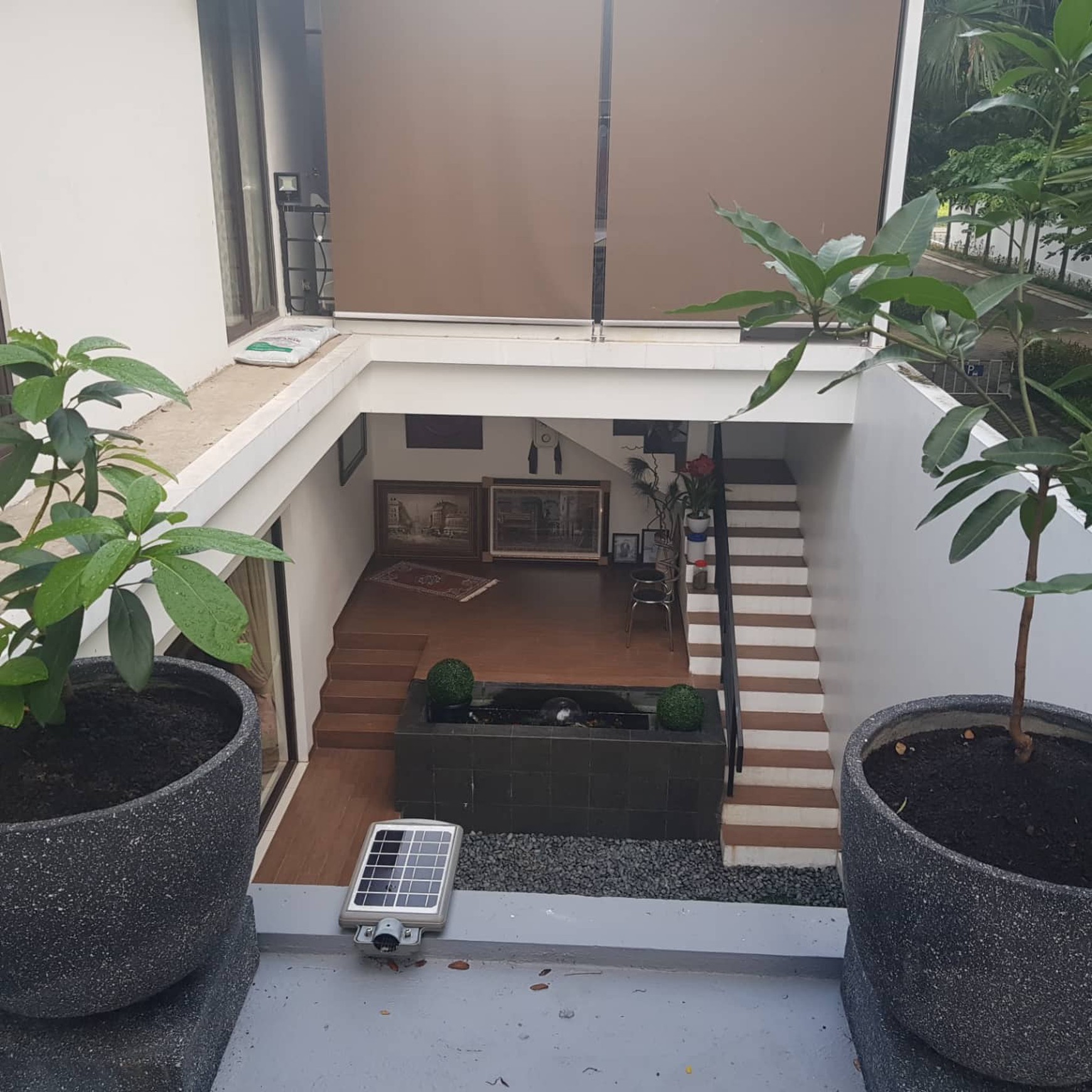 Rumah Modern 2 Lantai di The Wiladatika Residence Jakarta Timur