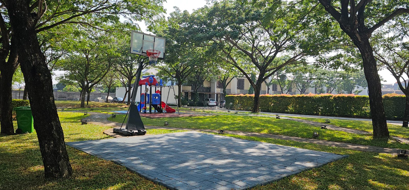 Rumah Modern 2 Lantai di The Wiladatika Residence Jakarta Timur