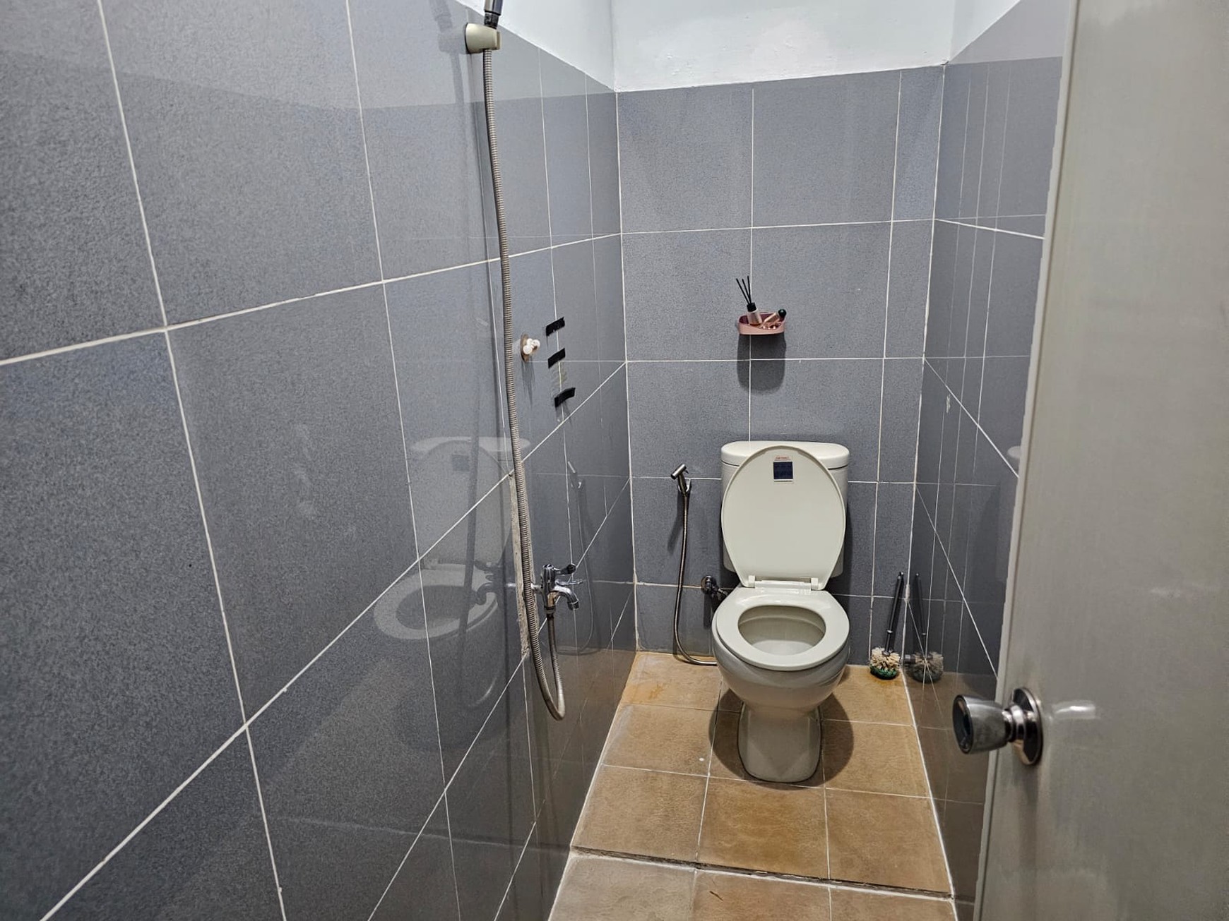 Rumah Lingkungan Nyaman di Gandaria Tengah - Kebayoran Baru, Jakarta Selatan