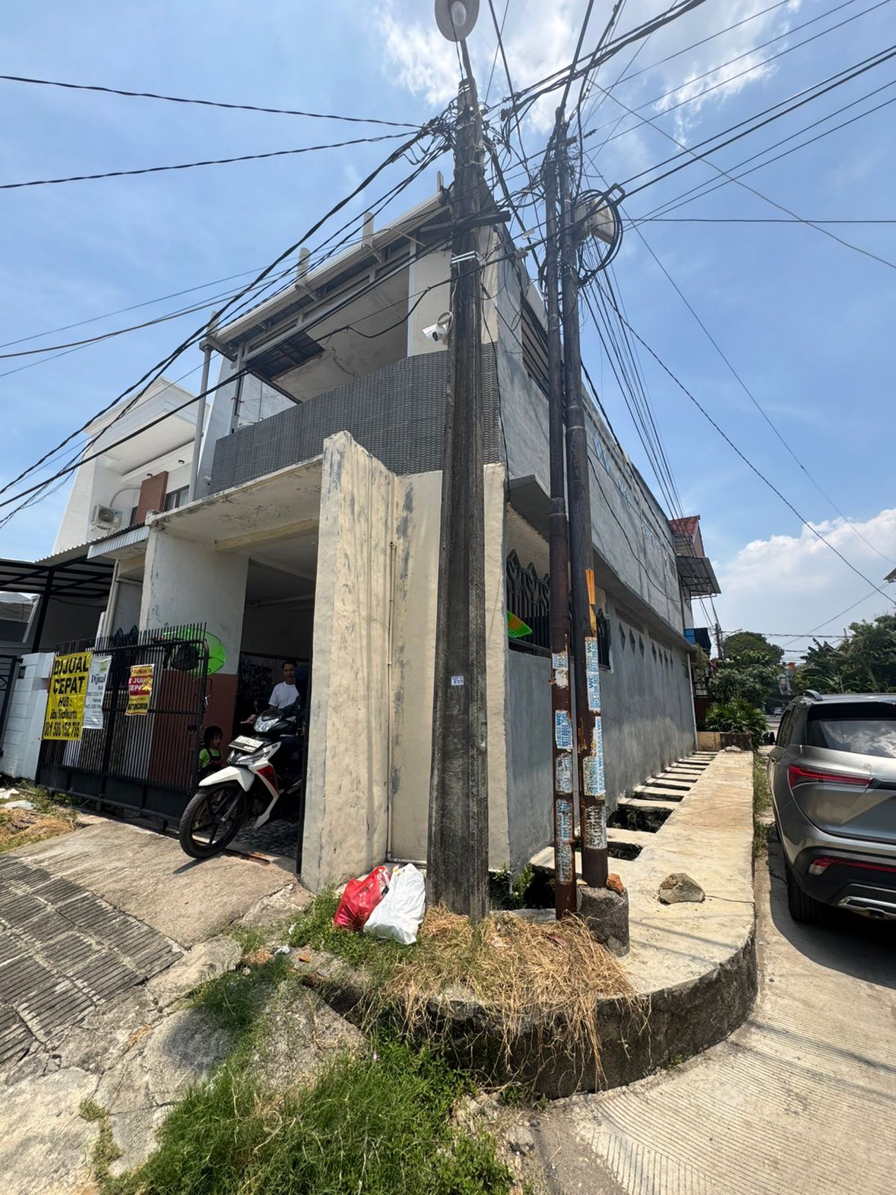 Rumah Hitung Tanah Area Cipete