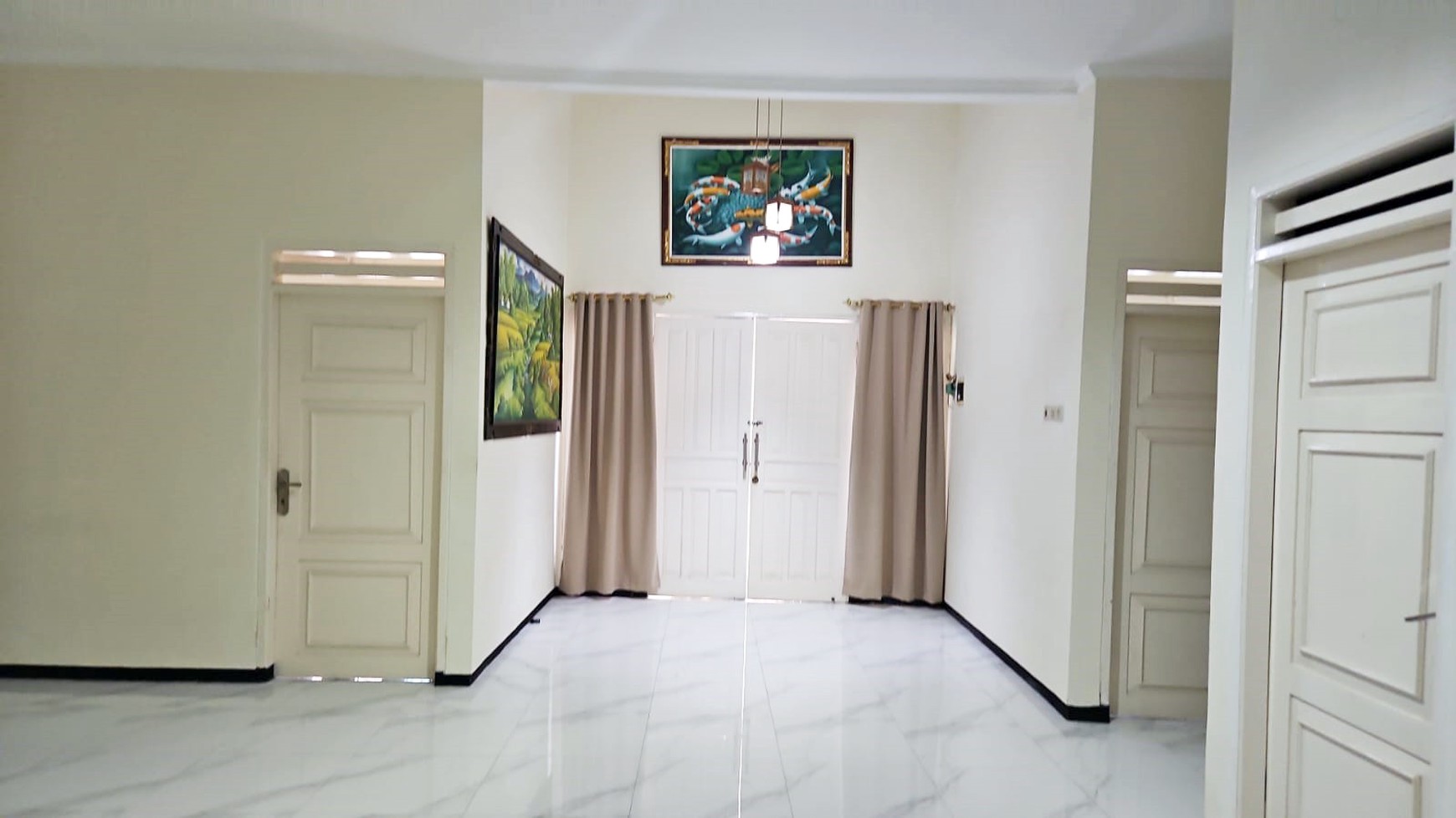 Rumah di Nirwana Eksekutif Surabaya Timur, Furnished, Siap Huni - NH -