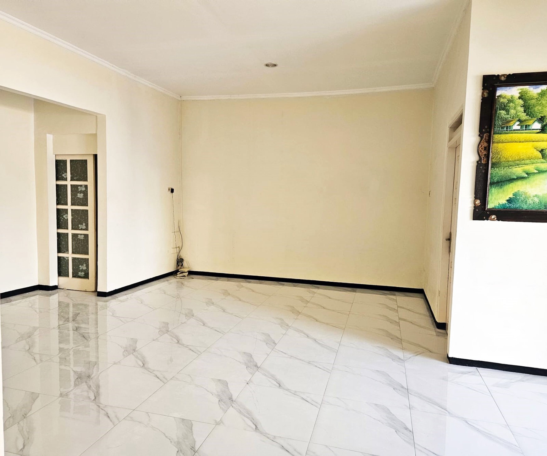 Rumah di Nirwana Eksekutif Surabaya Timur, Furnished, Siap Huni - NH -