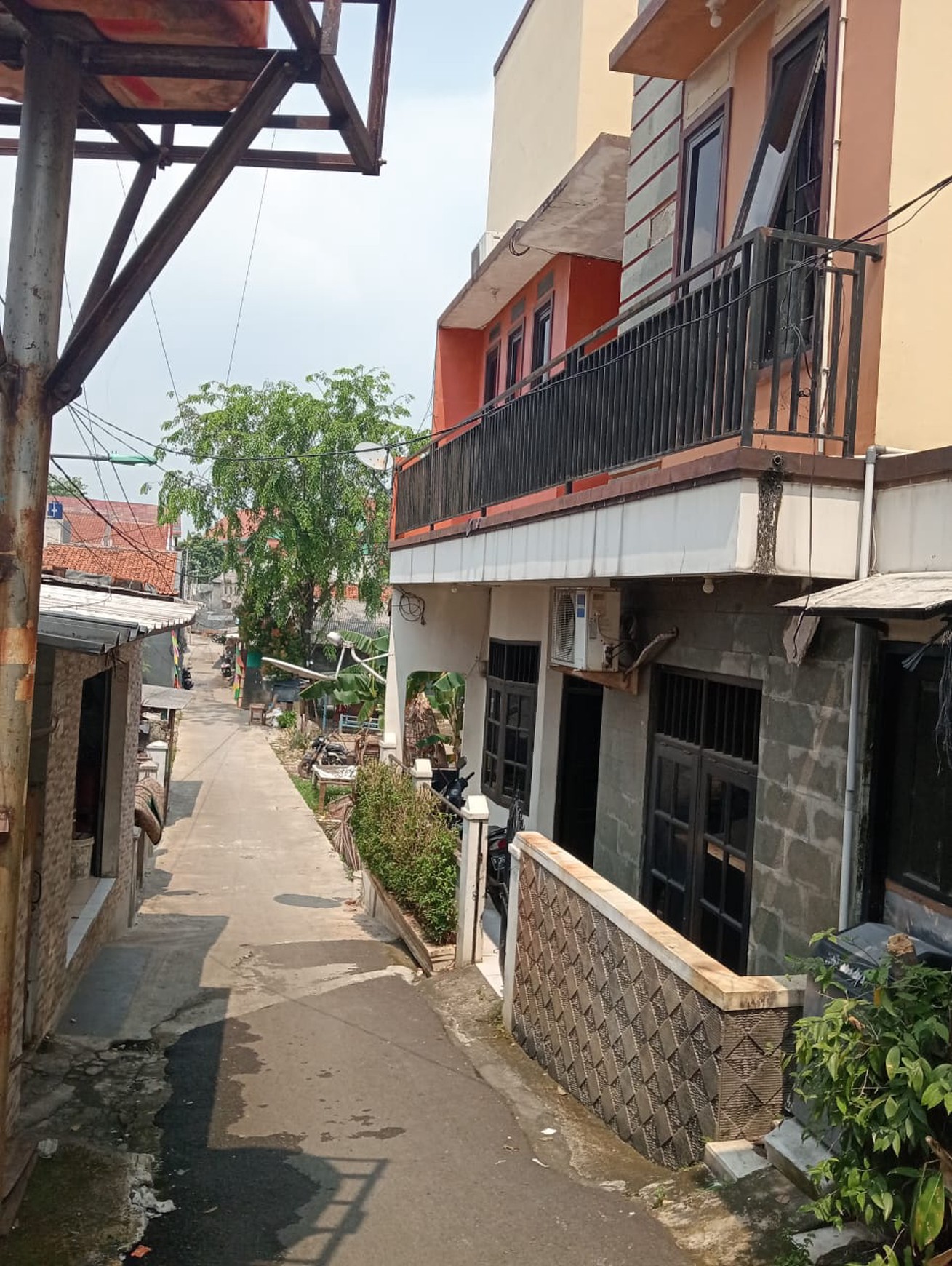 Dijual Rumah di Jalan Madrasah, Bambu Apus - Cipayung, Jakarta Timur