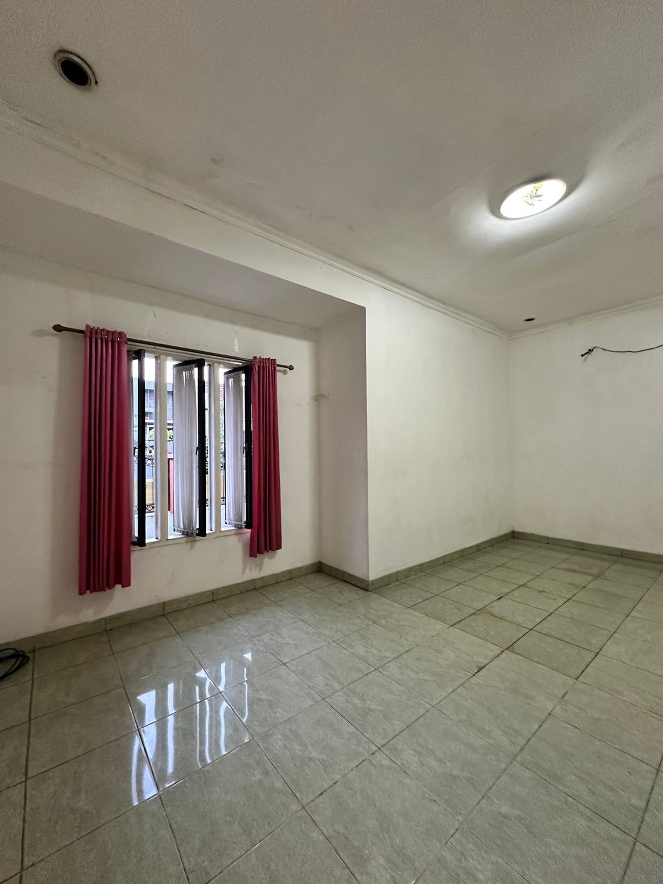 Dijual Rumah di Taman Permata Cikunir, Jaka Mulya - Bekasi Selatan