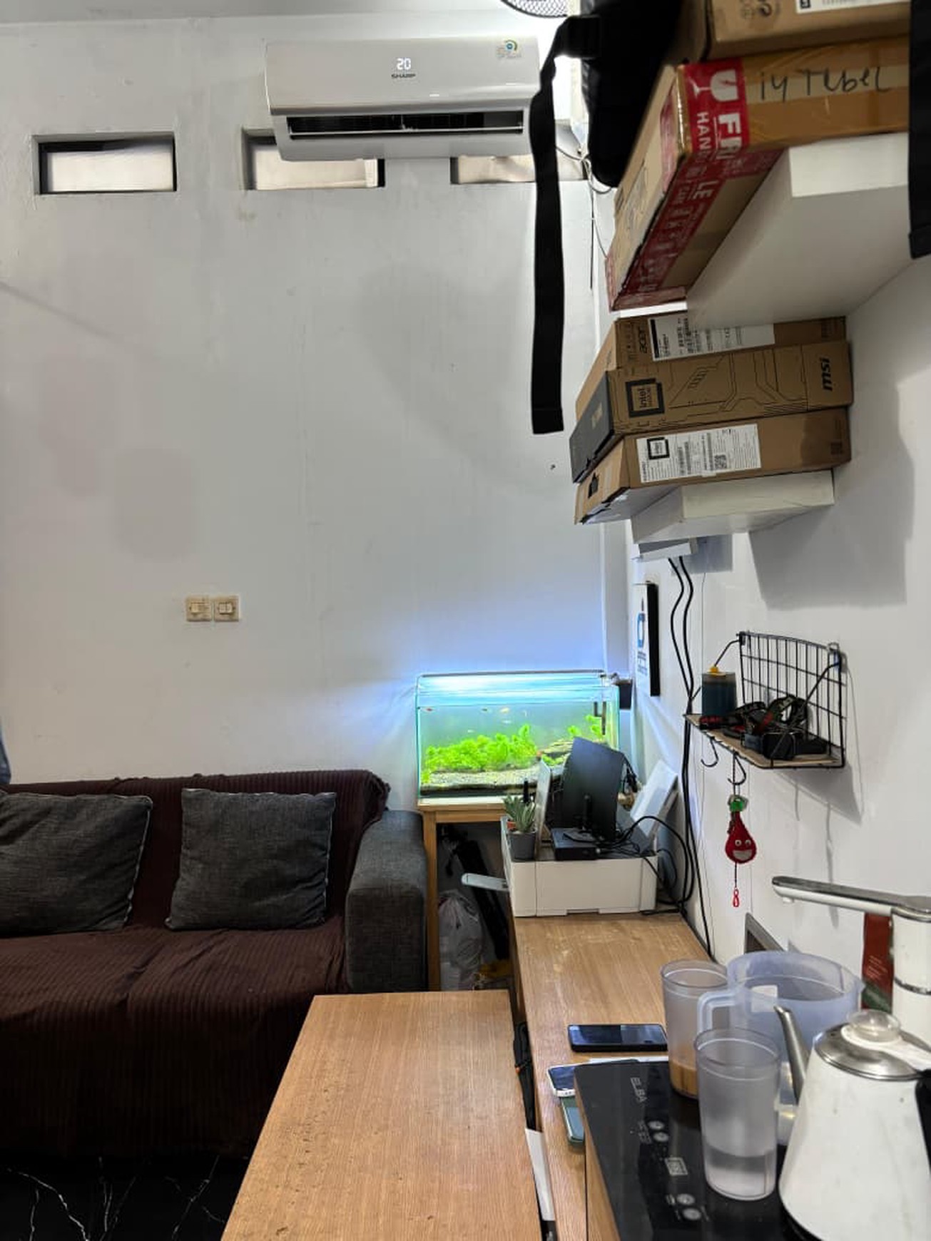 Dijual Rumah di Jalan Waru Raya, Kalideres, Jakarta Barat