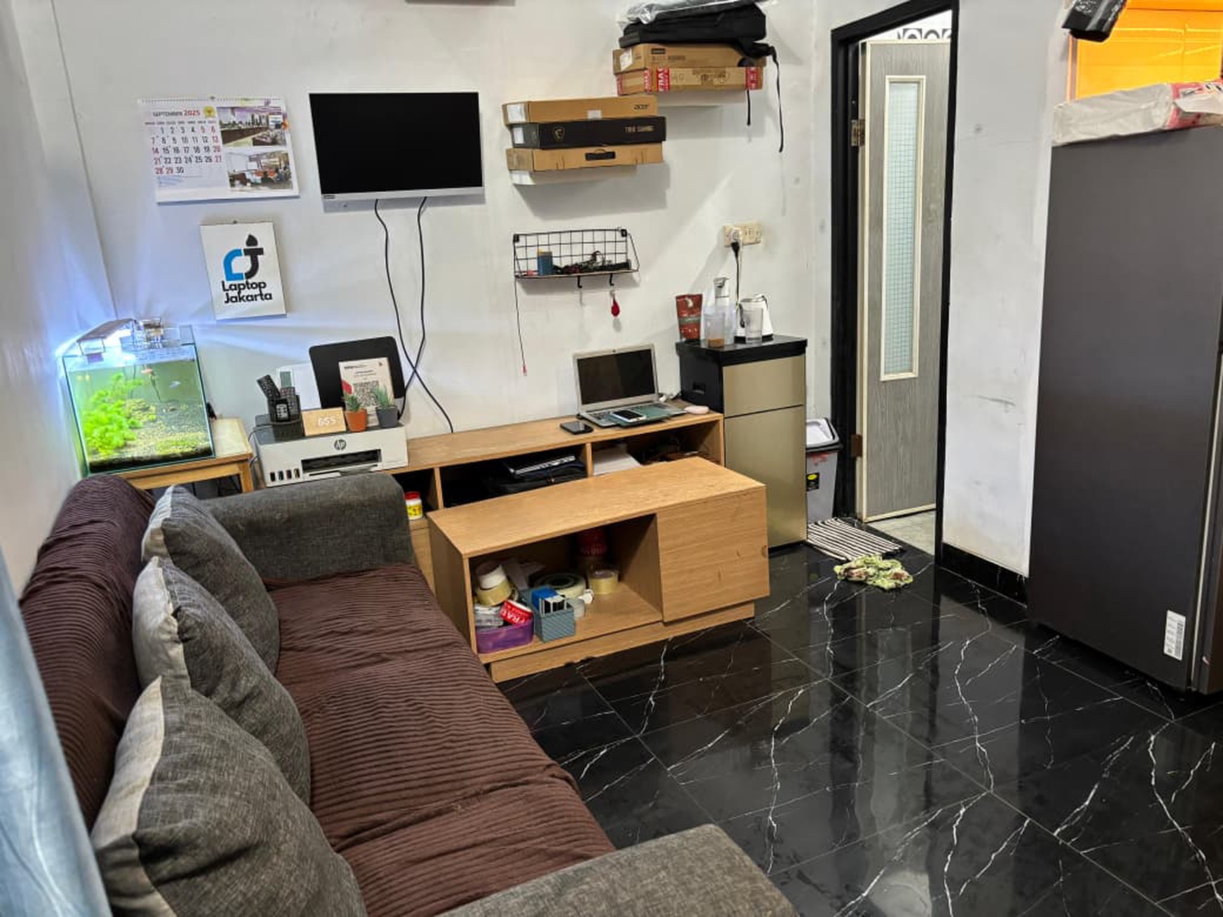 Dijual Rumah di Jalan Waru Raya, Kalideres, Jakarta Barat
