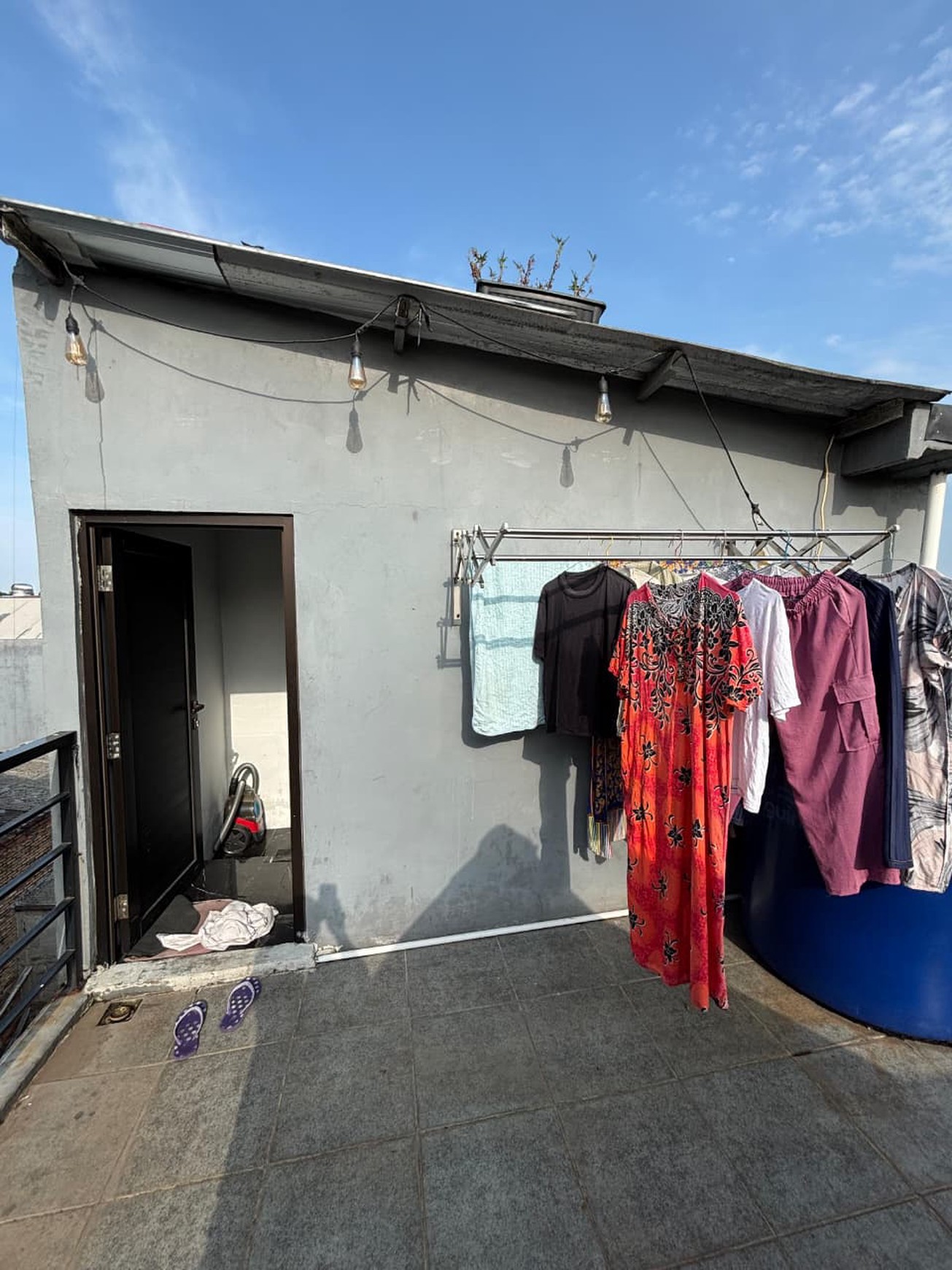 Dijual Rumah di Jalan Waru Raya, Kalideres, Jakarta Barat