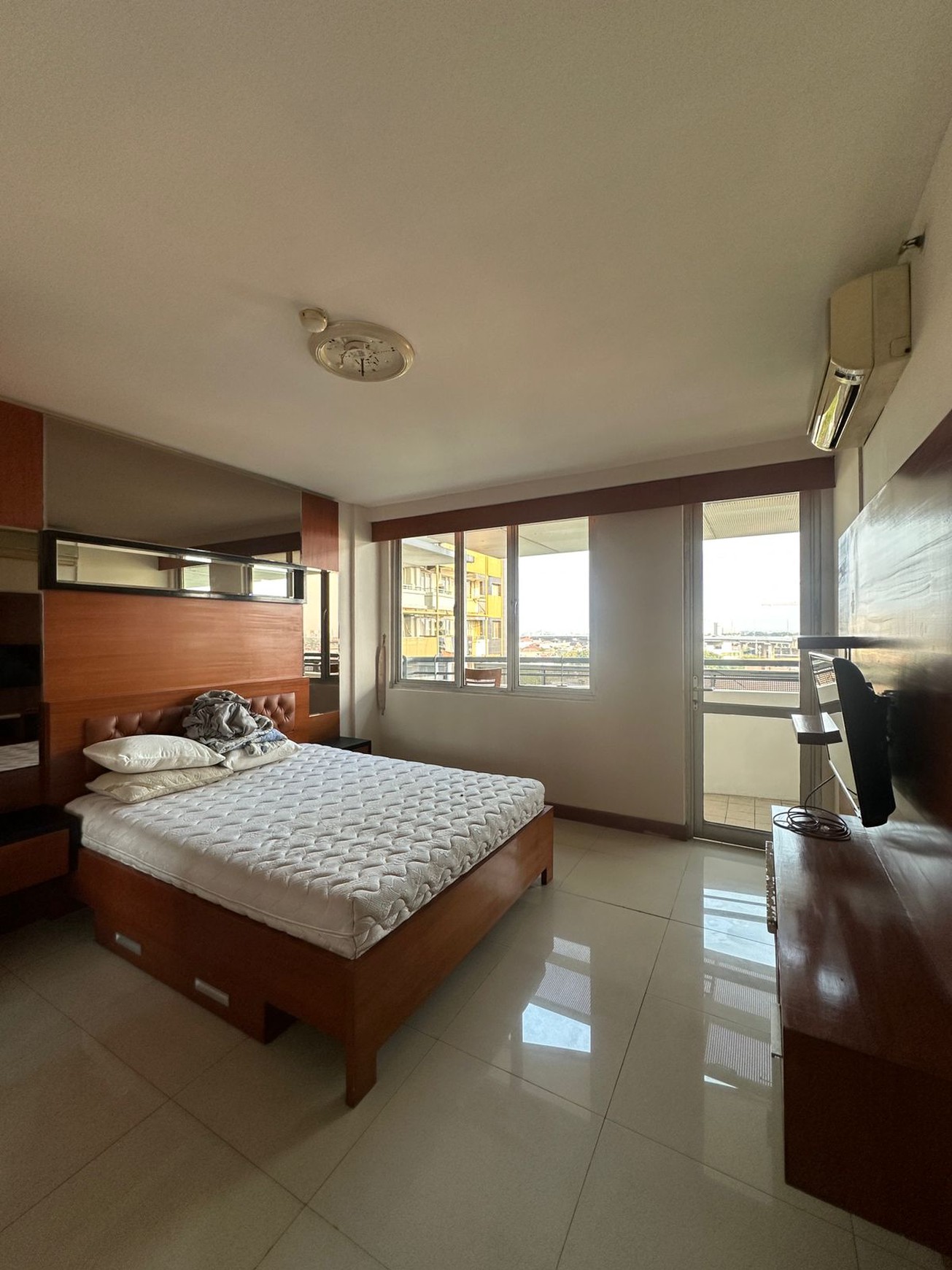 Dijual Apartemen The Park Residence Kelapa Gading - Jakarta Utara