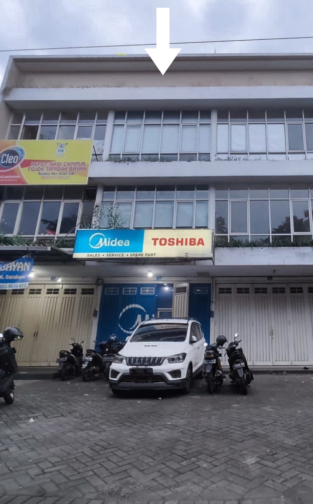 Dijual Ruko Rungkut Asri Tengah - Rungkut Kidul - Surabaya Timur -  Strategis Samping Depot Nasi Tambak Bayan - Parkiran Mobil Luas -  surat SHM