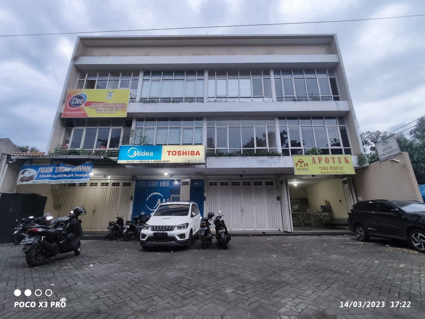 Dijual Ruko Rungkut Asri Tengah - Rungkut Kidul - Surabaya Timur -  Strategis Samping Depot Nasi Tambak Bayan - Parkiran Mobil Luas -  surat SHM