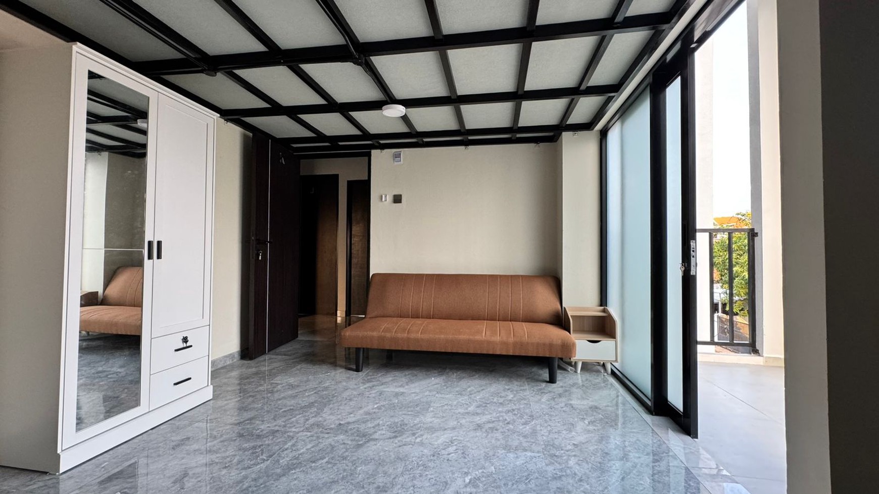 Rumah Kos Eksklusif di Dekat Ubaya & Metropolis | SHM Lengkap | 28 Kamar