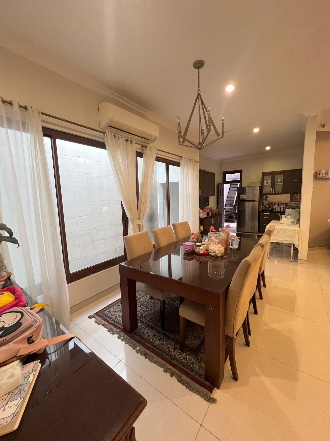Rumah Semi Furnished Luas di Jakarta Selatan  LT 411 LB 400 Semi Furnished Surat SHM