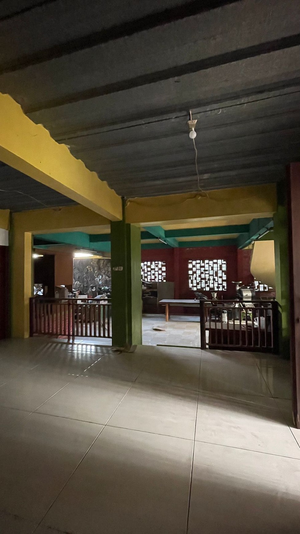 Jual Rumah Raya Lontar 3 Lantai Dekat Pakuwon Mall