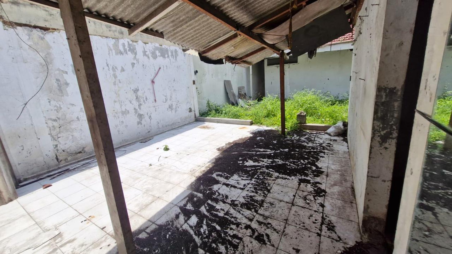 Dijual Rumah Lama Hitung Tanah Lokasi Strategis di Jl. Cempaka Putih Tengah, Jakarta Pusat