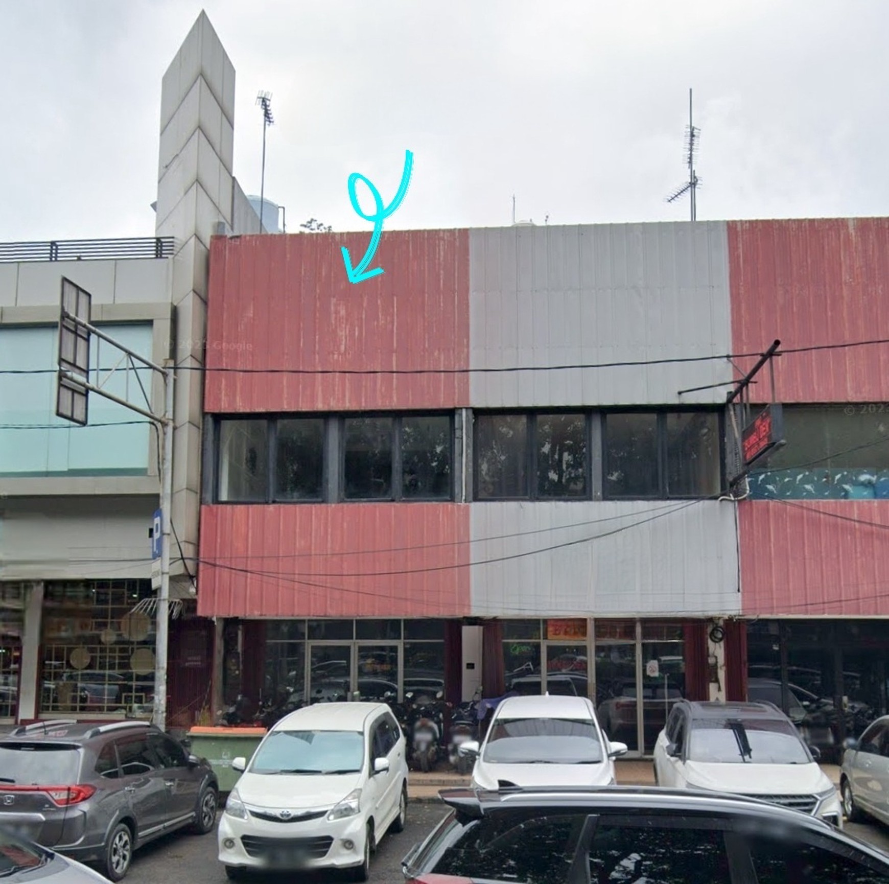 Ruko Boulevard Raya, Kelapa Gading. 4,5x17 m&#xb2;. Lokasi strategis, di pusat keramaian Kelapa Gading