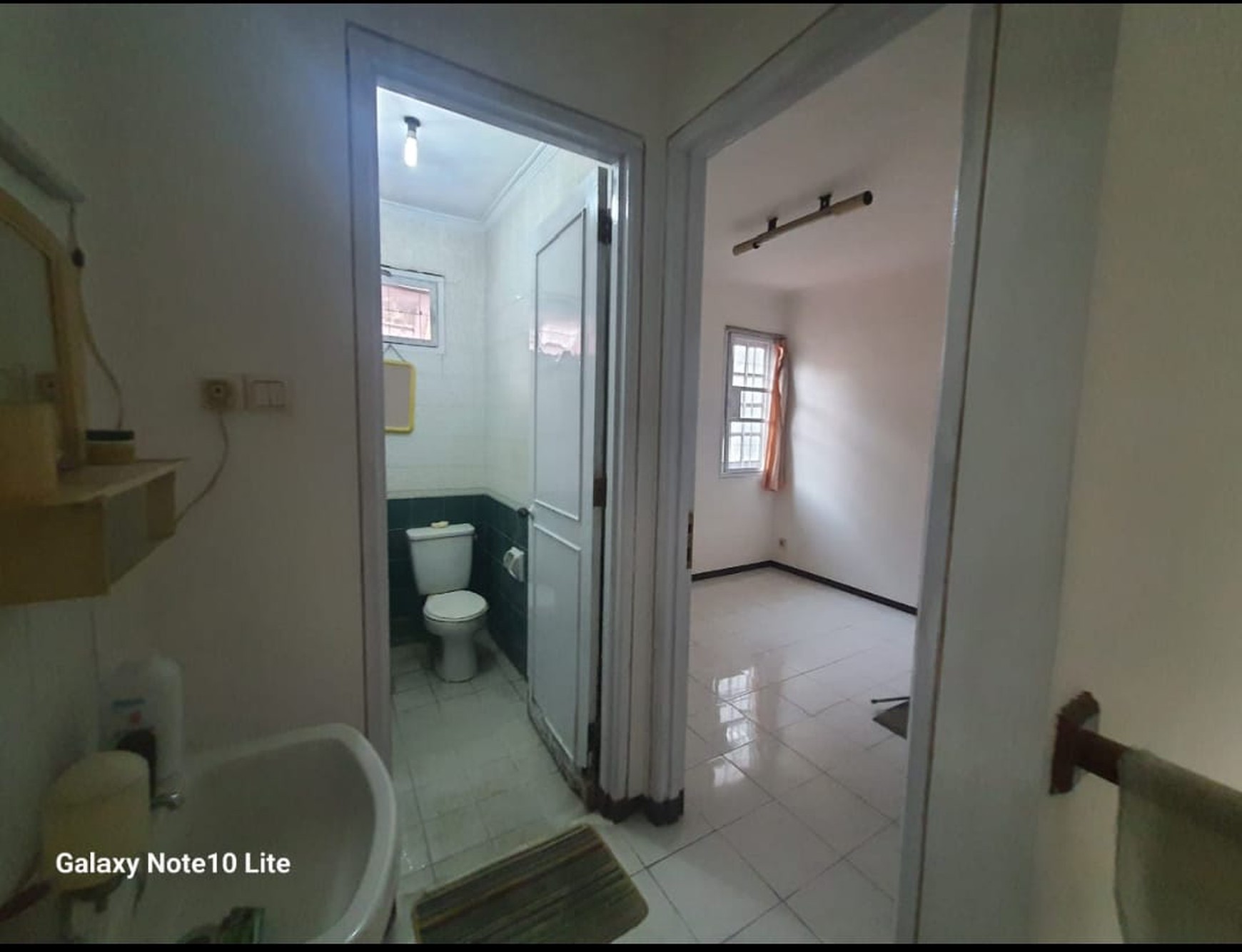1 560. Jual Rumah di Villa Valensia dekat pakuwon indah